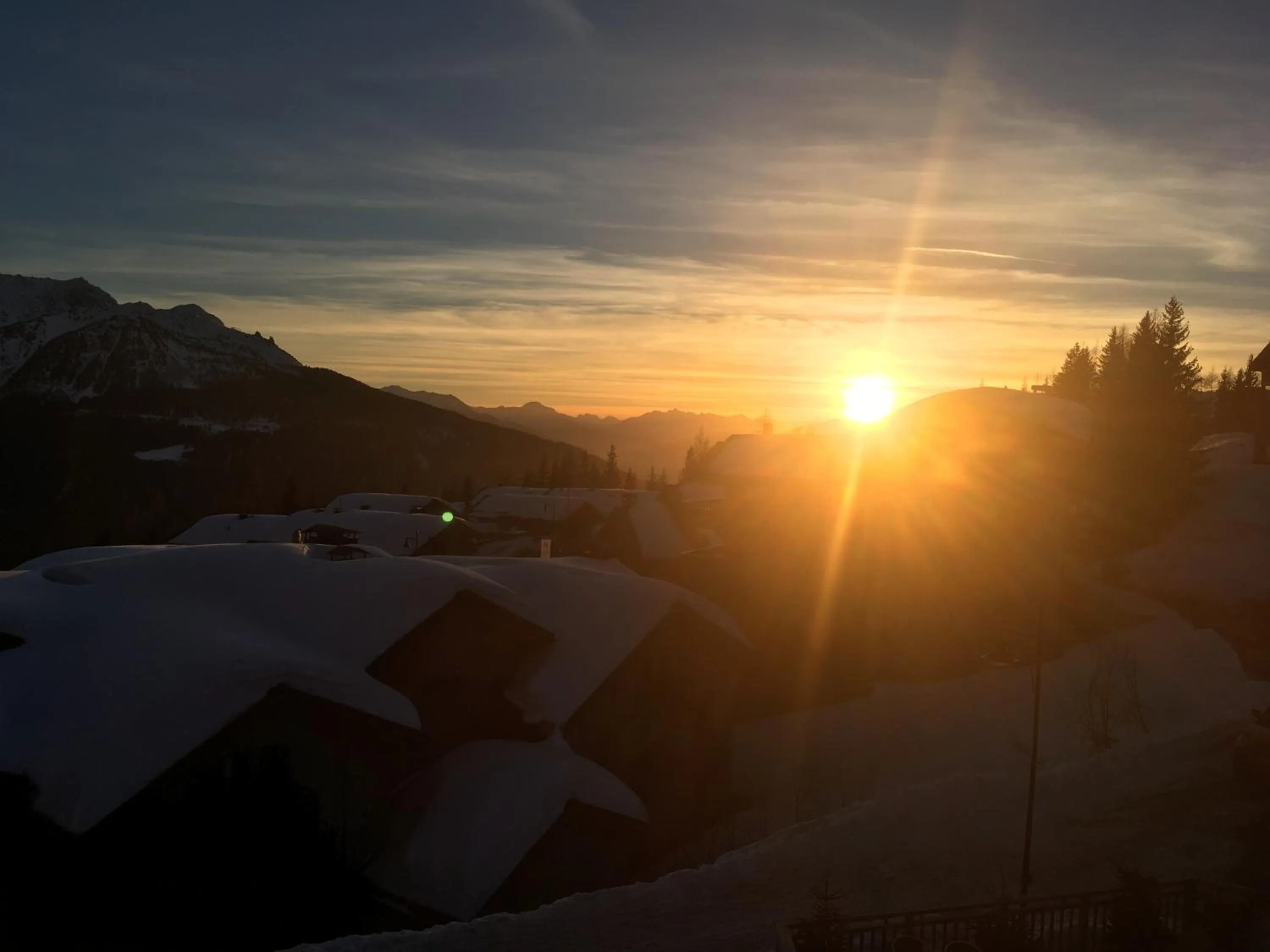 Property building in Hôtel L'Accroche Coeur