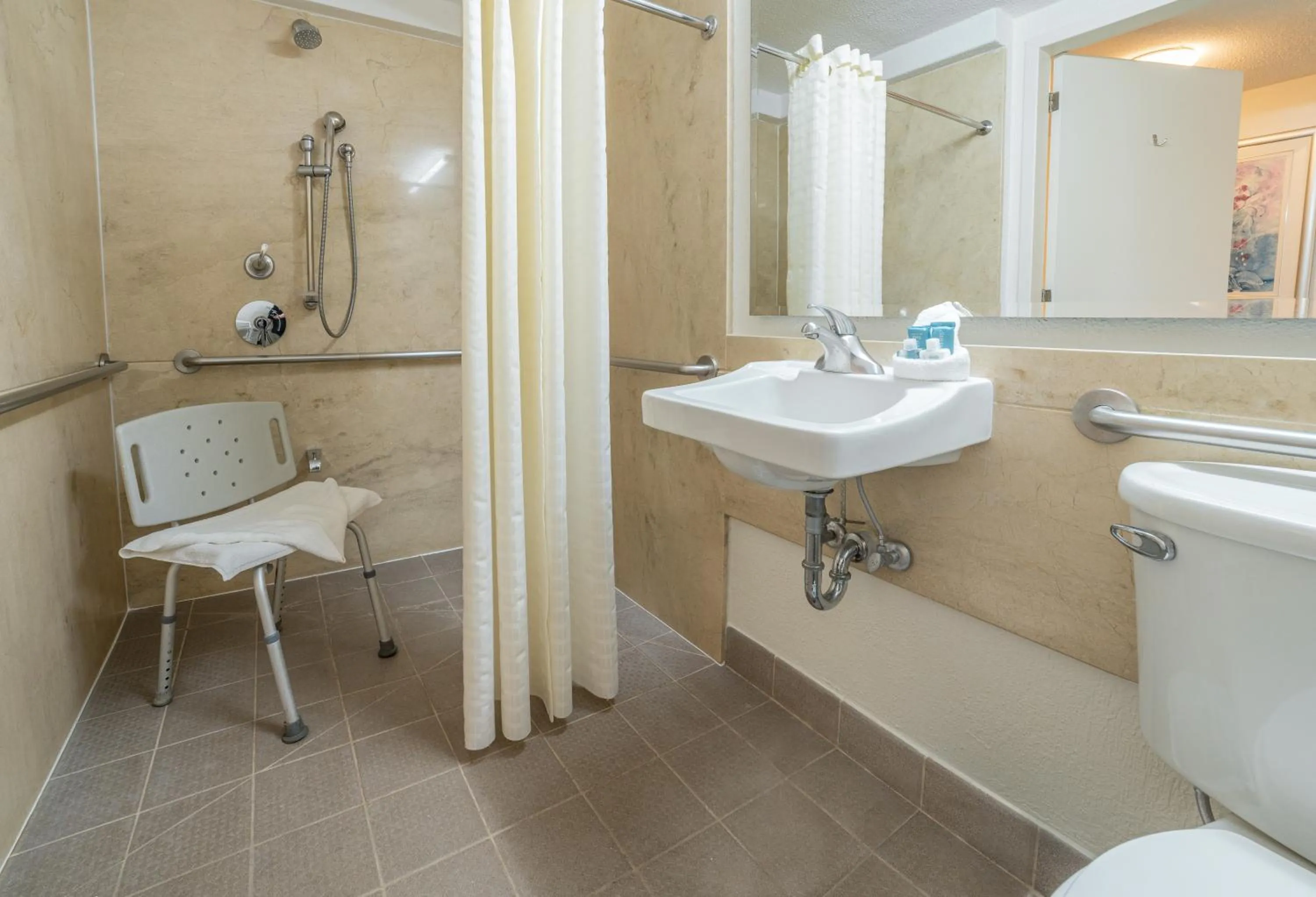 Bathroom in Irazú Hotel & Studios