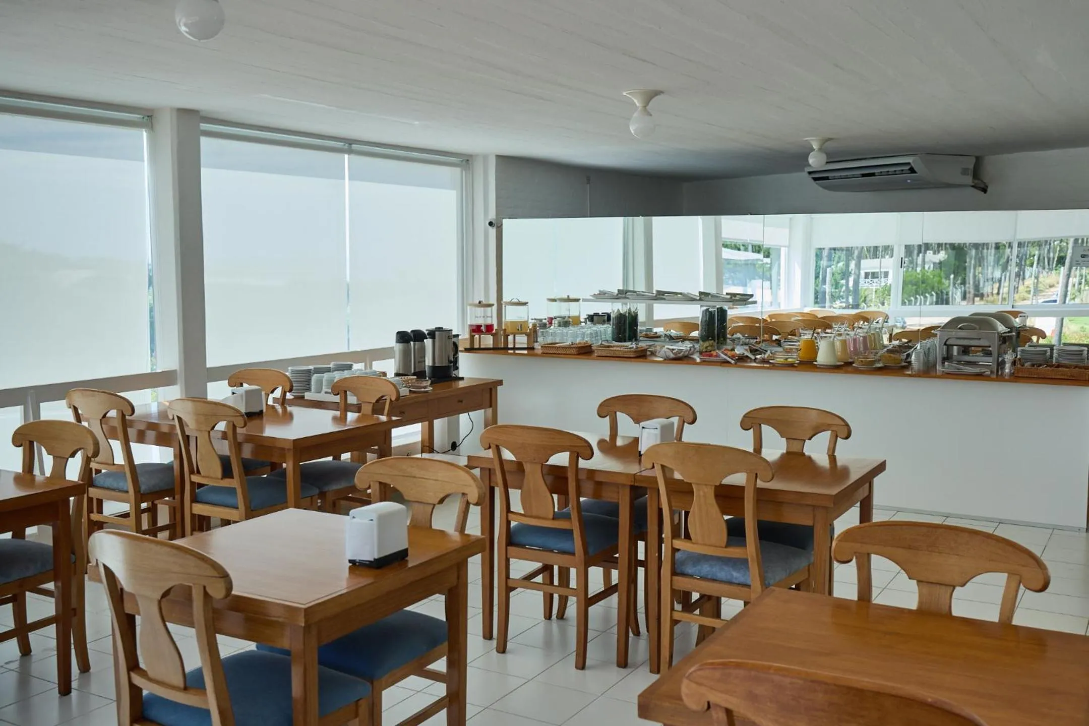 Food and drinks in Hotel Las Olas Resort