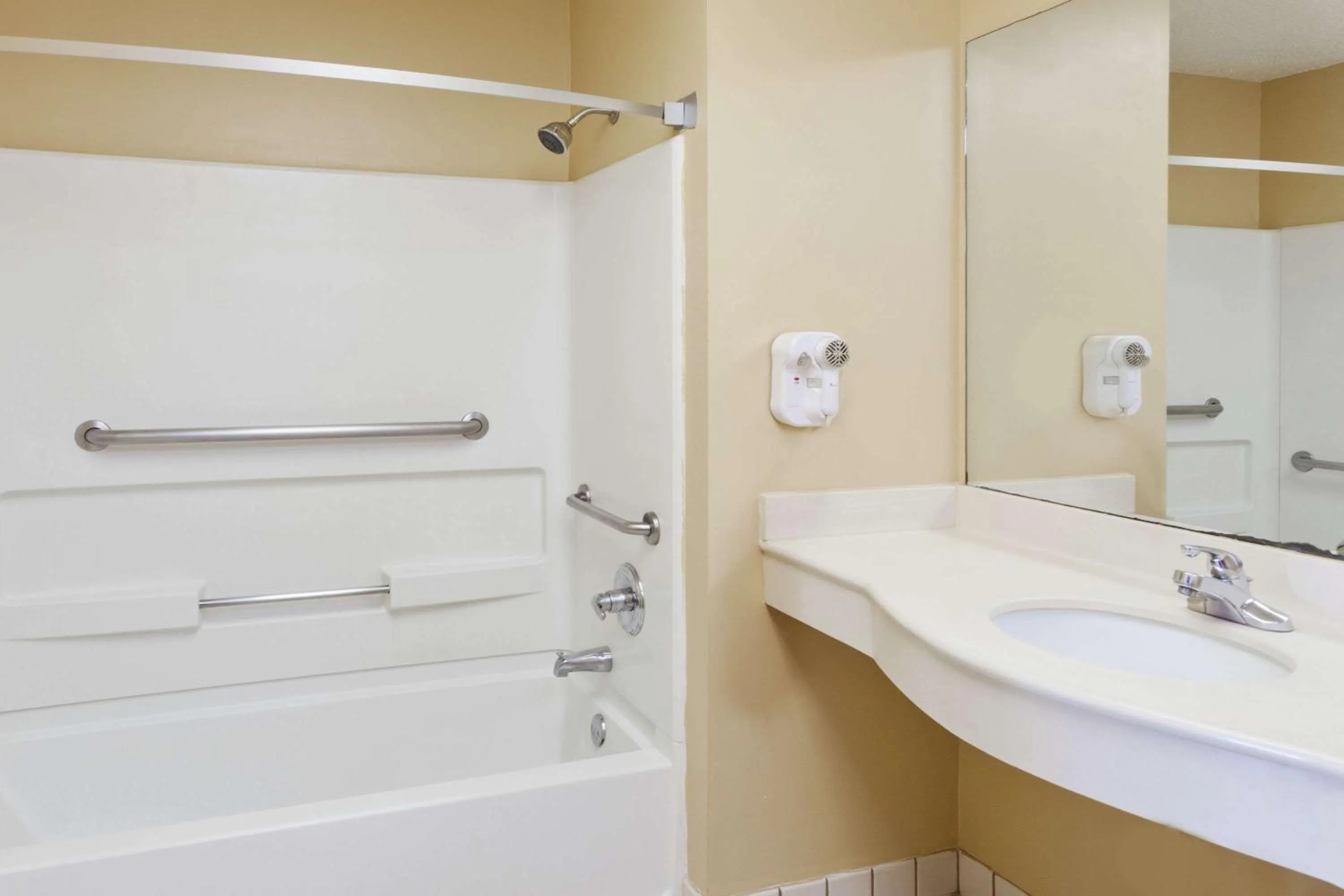 Bathroom in Super 8 by Wyndham Ft. Oglethorpe GA/Chatt TN Area