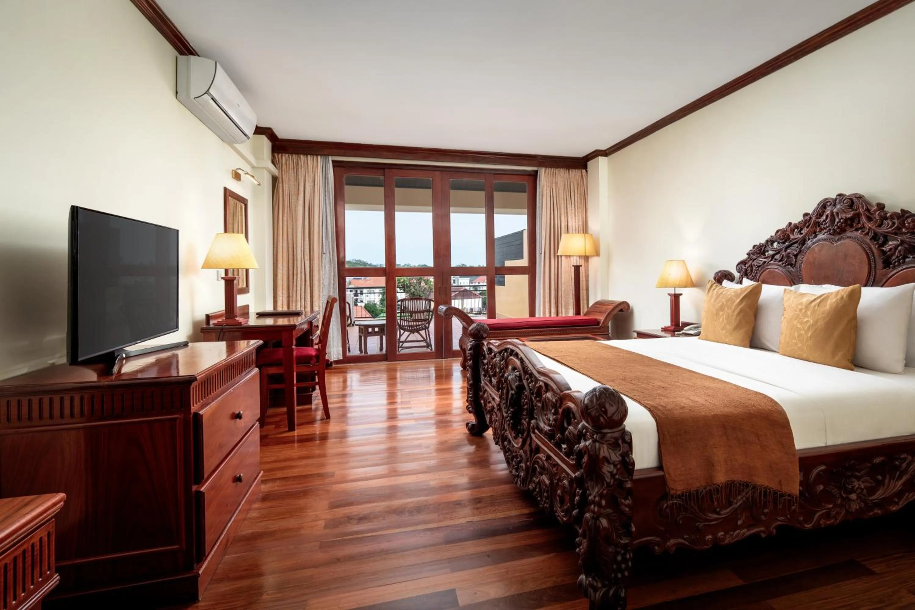 Property building, Bed in Angkor Paradise Hotel
