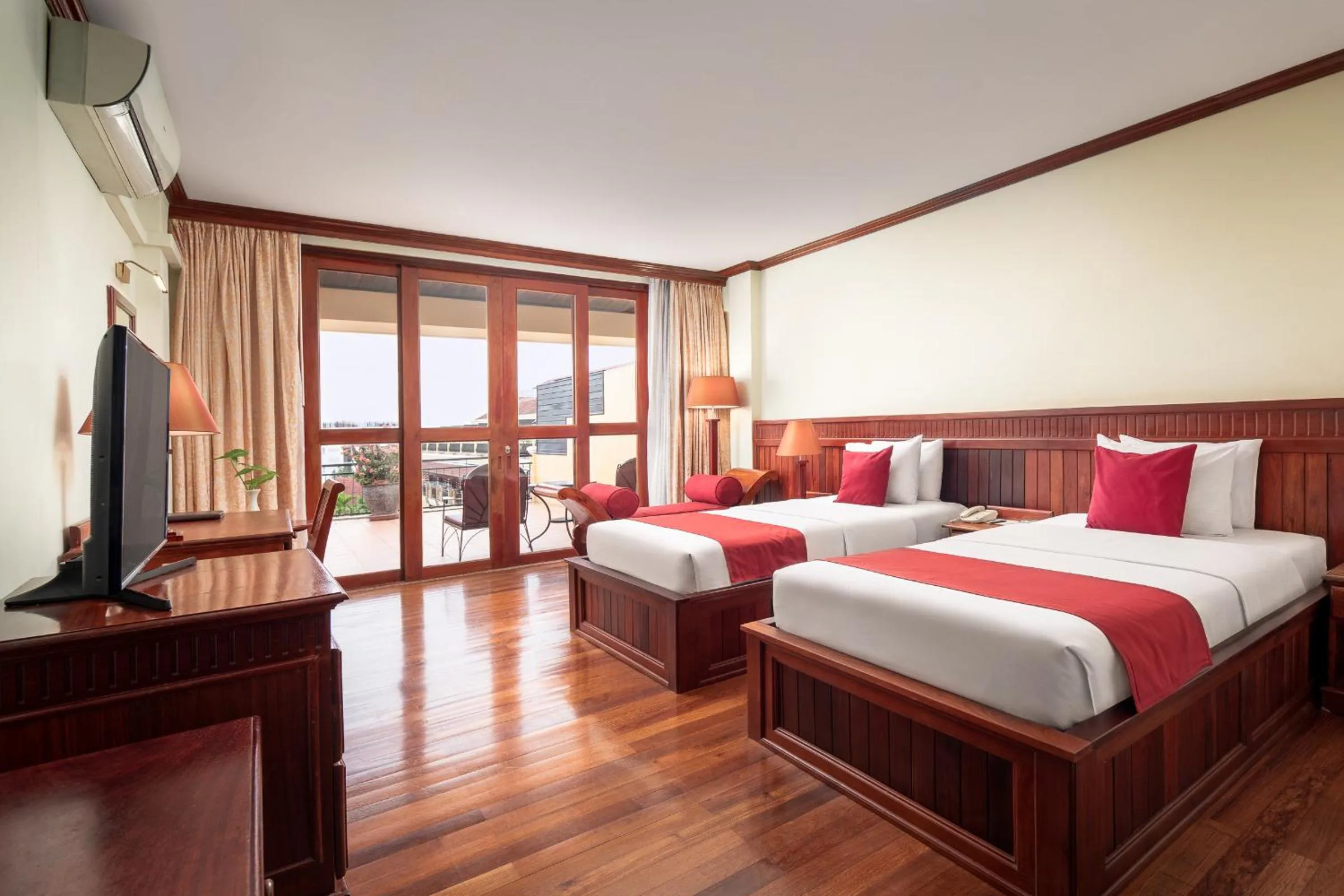 Guests, Bed in Angkor Paradise Hotel