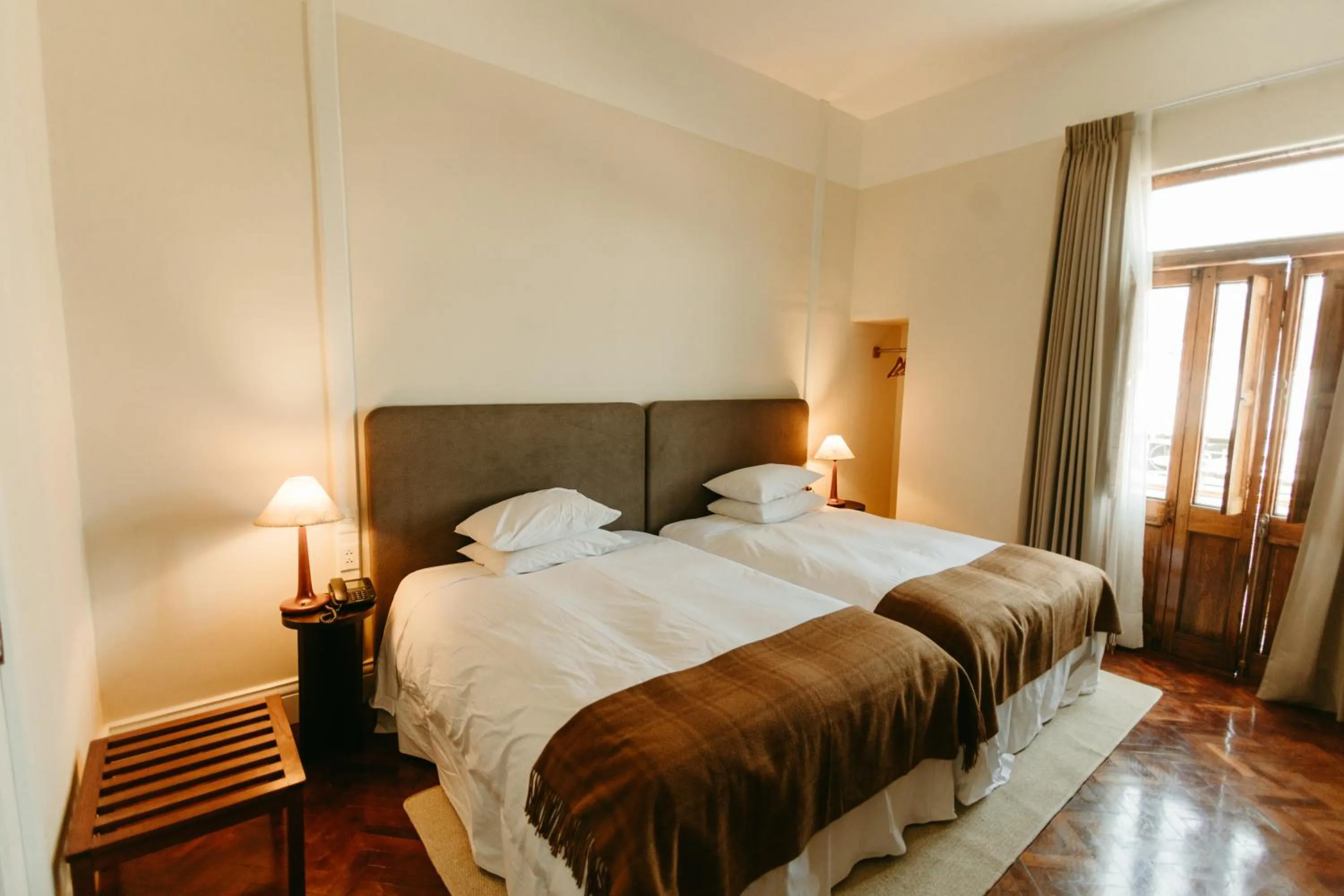 Twin Room in Plaza Central