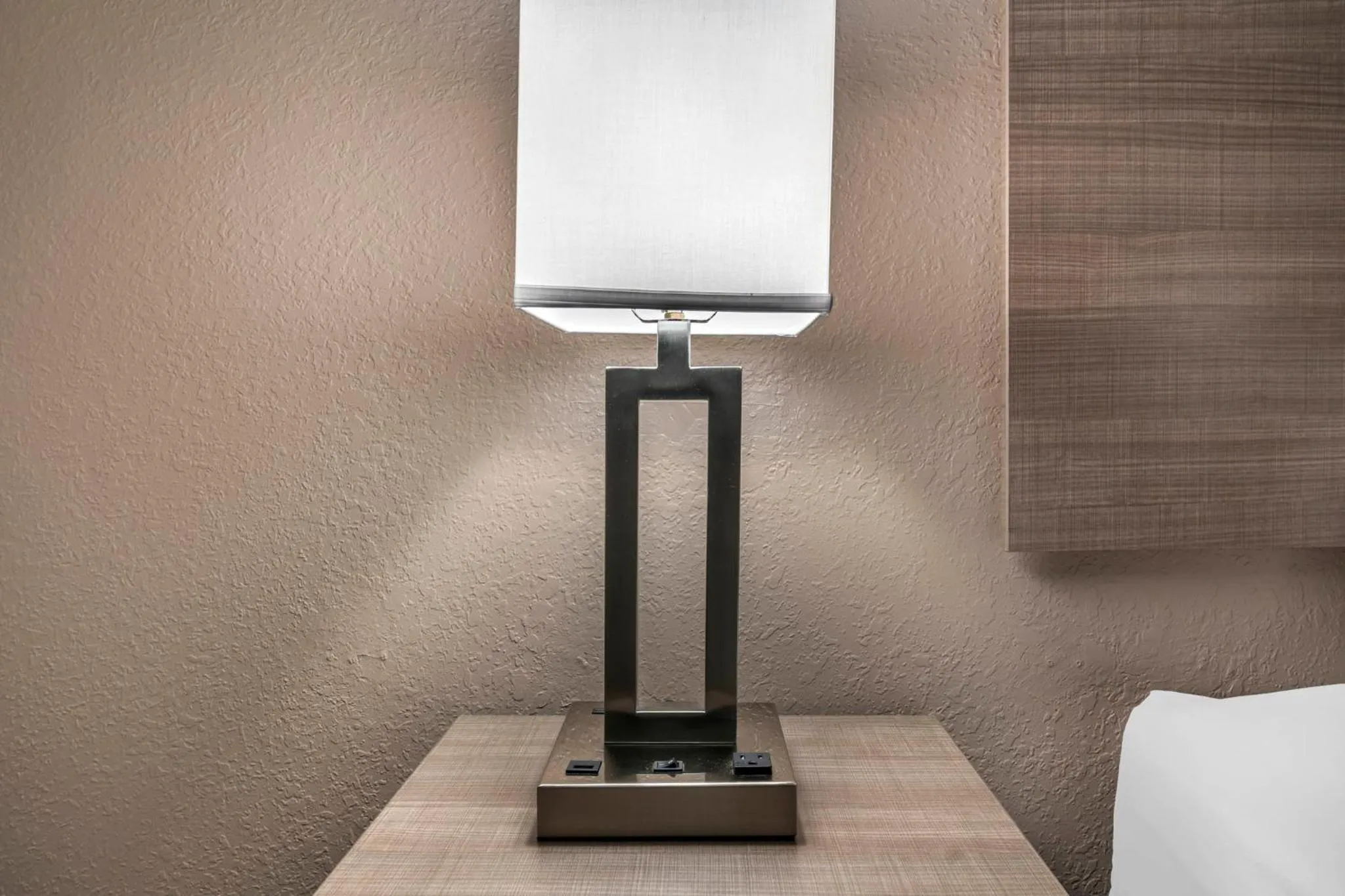 Bedroom in Red Roof Inn Queensbury