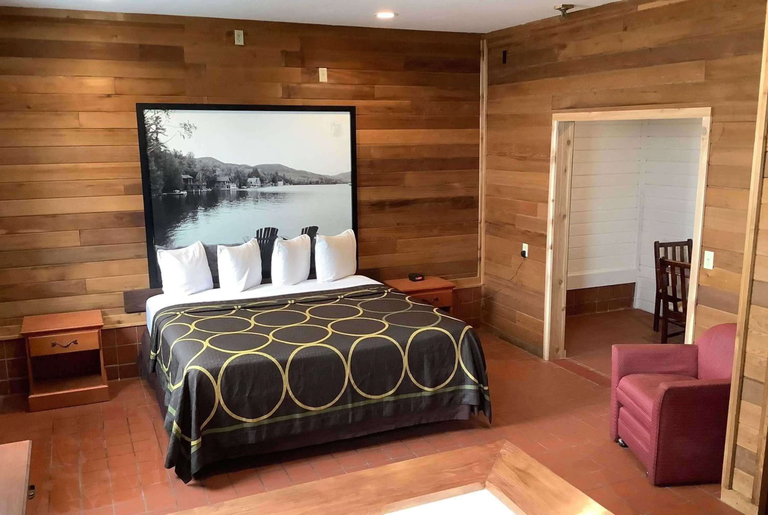 Photo of the whole room in Super 8 by Wyndham Queensbury Glens Falls