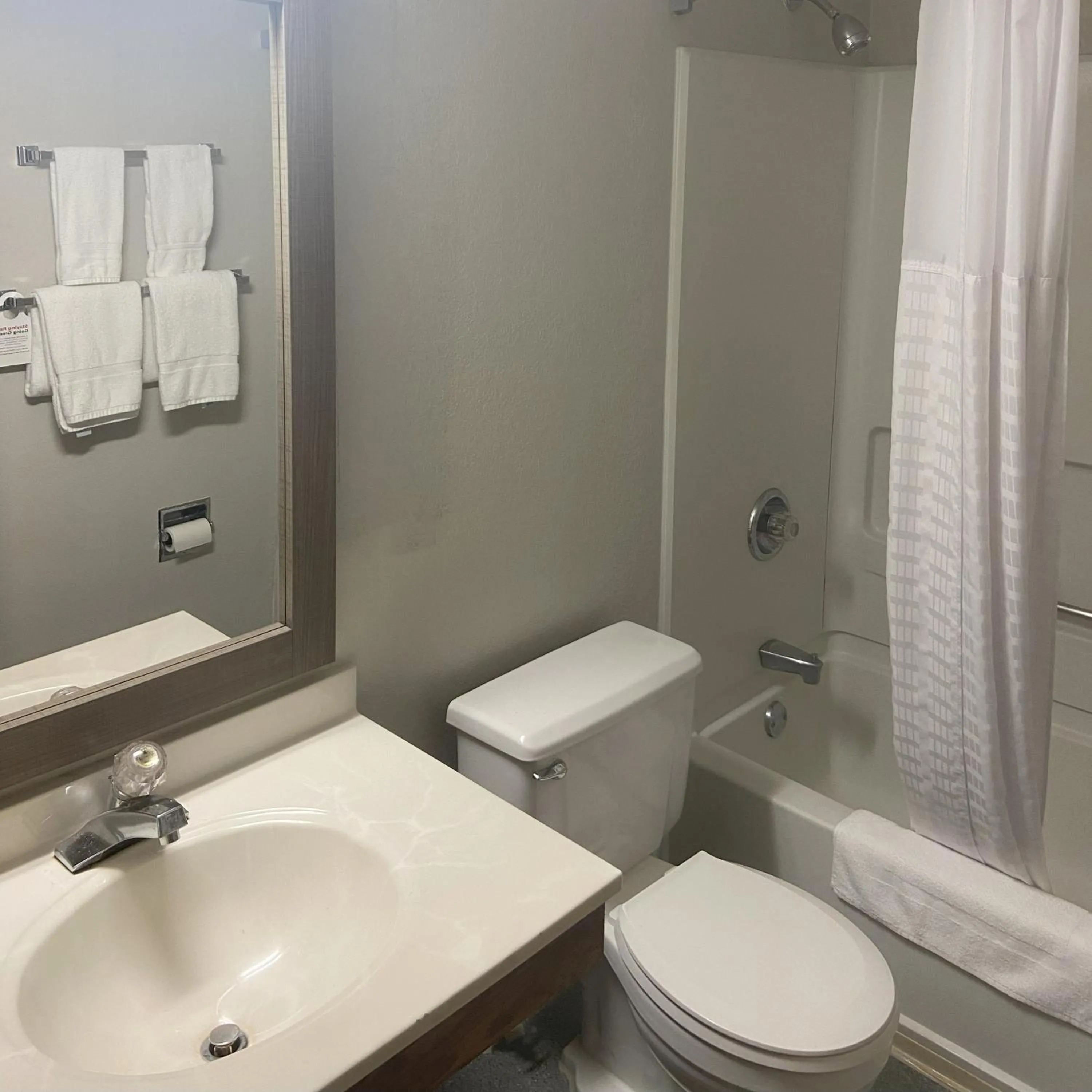 Shower in Red Roof Inn Queensbury