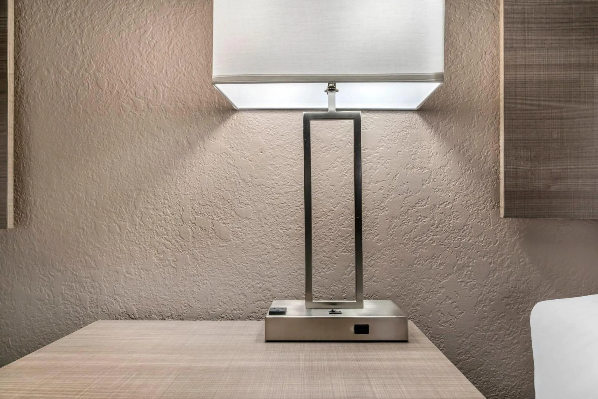 Bedroom in Red Roof Inn Queensbury