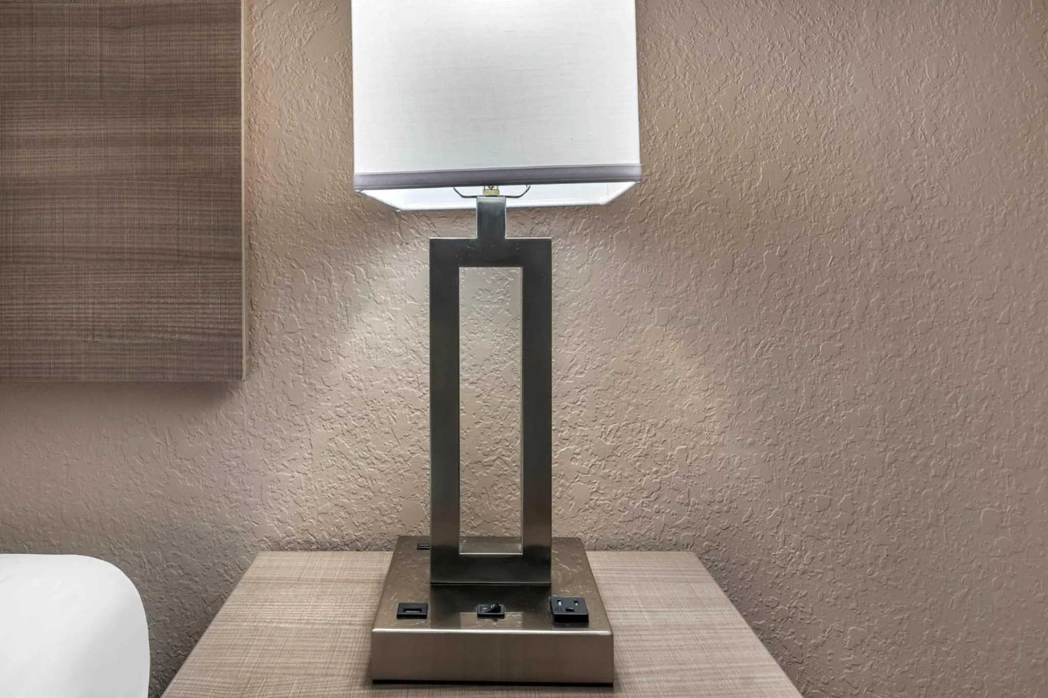 Bedroom in Red Roof Inn Queensbury