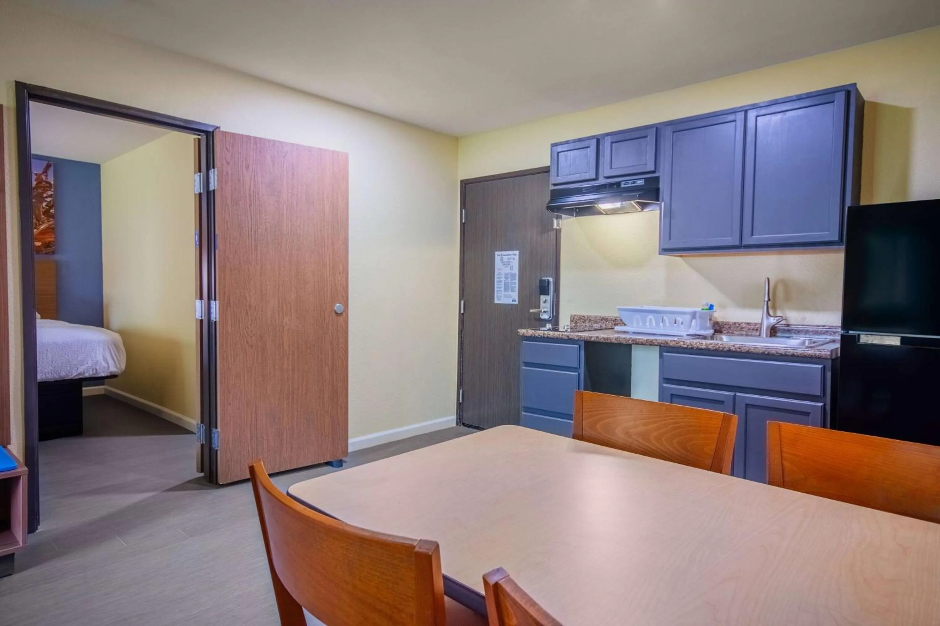 Photo of the whole room in Days Inn & Suites by Wyndham Waterloo