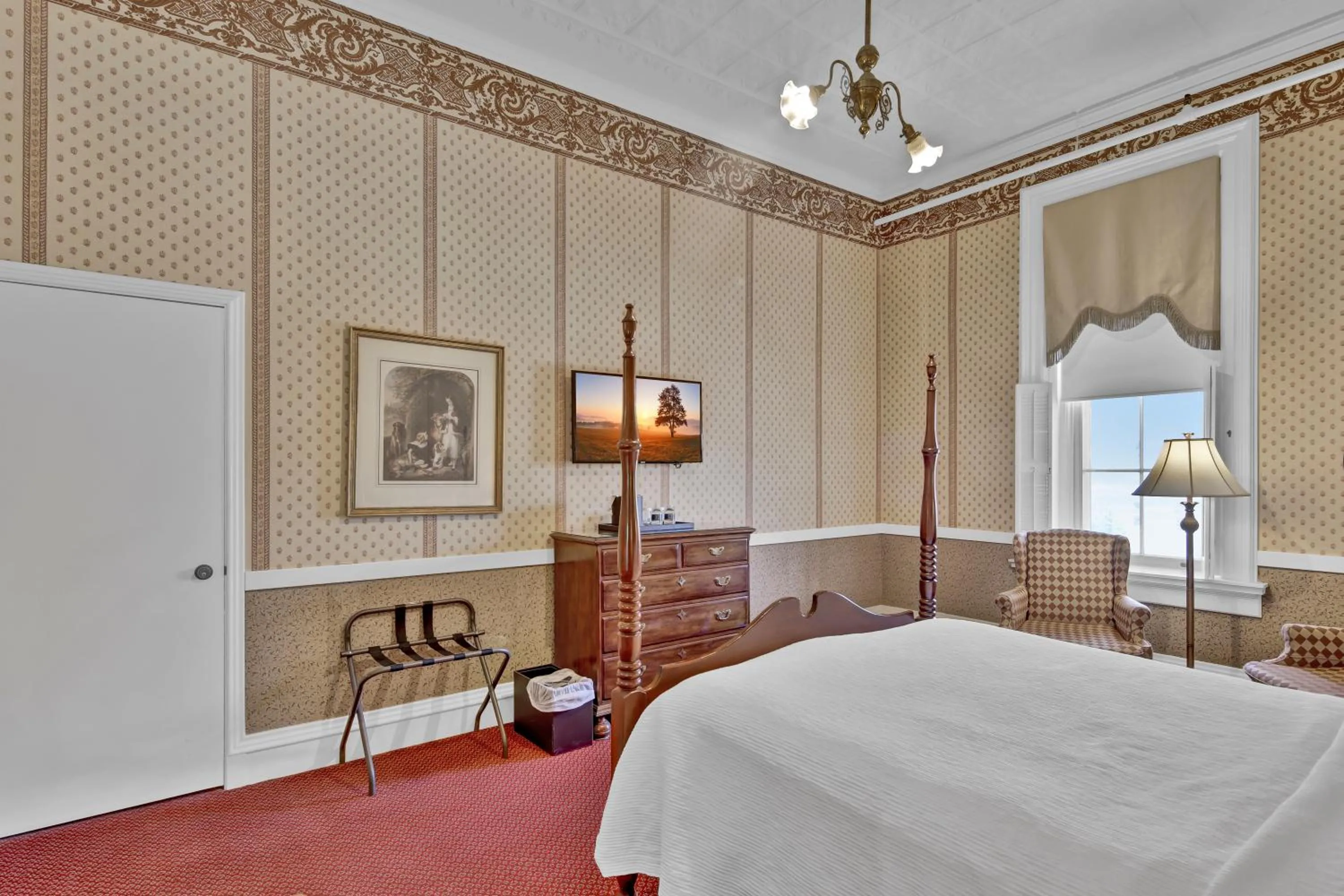 Bedroom, Bed in St James Hotel