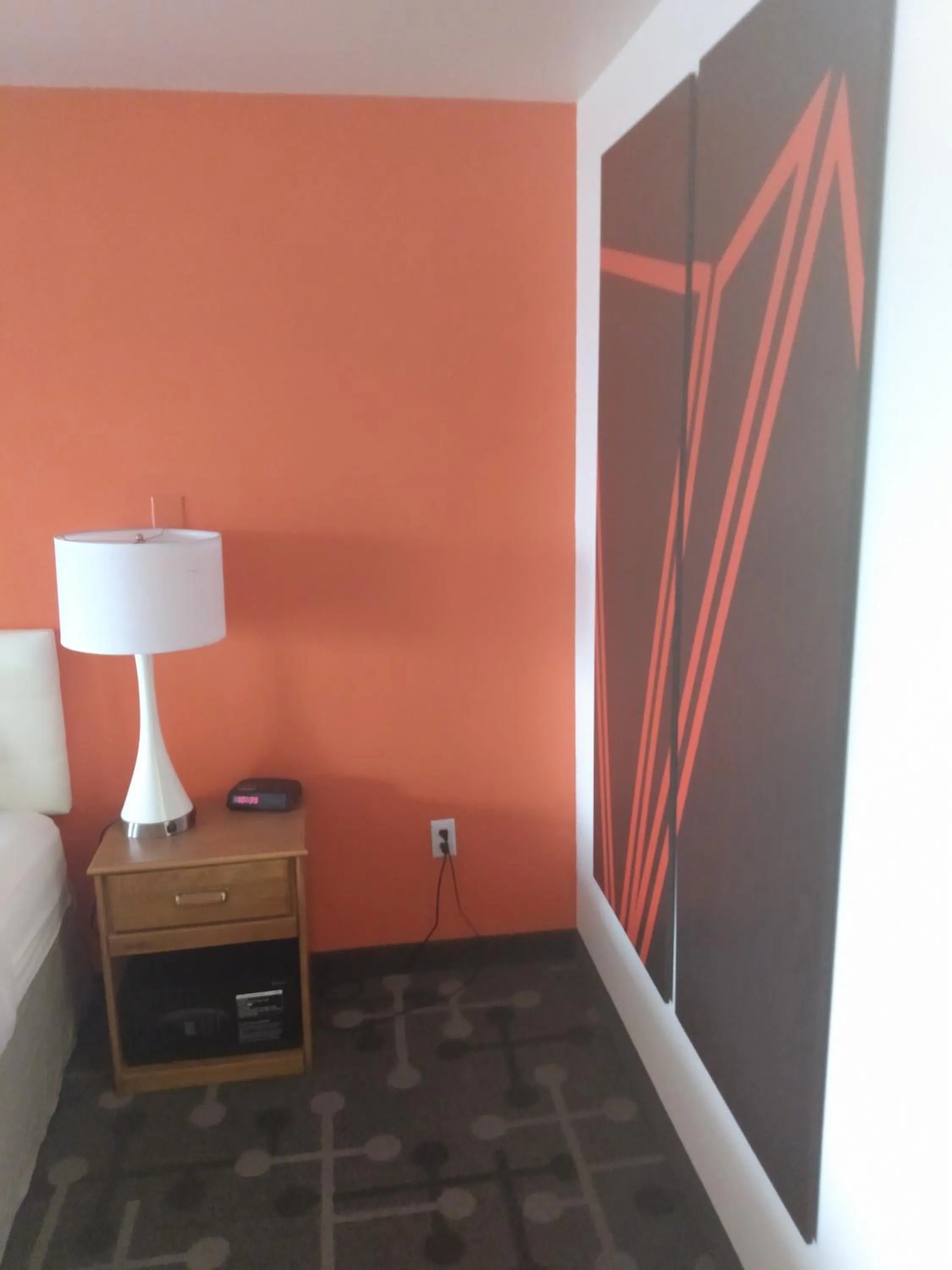 Bedroom in Howard Johnson by Wyndham Roseburg