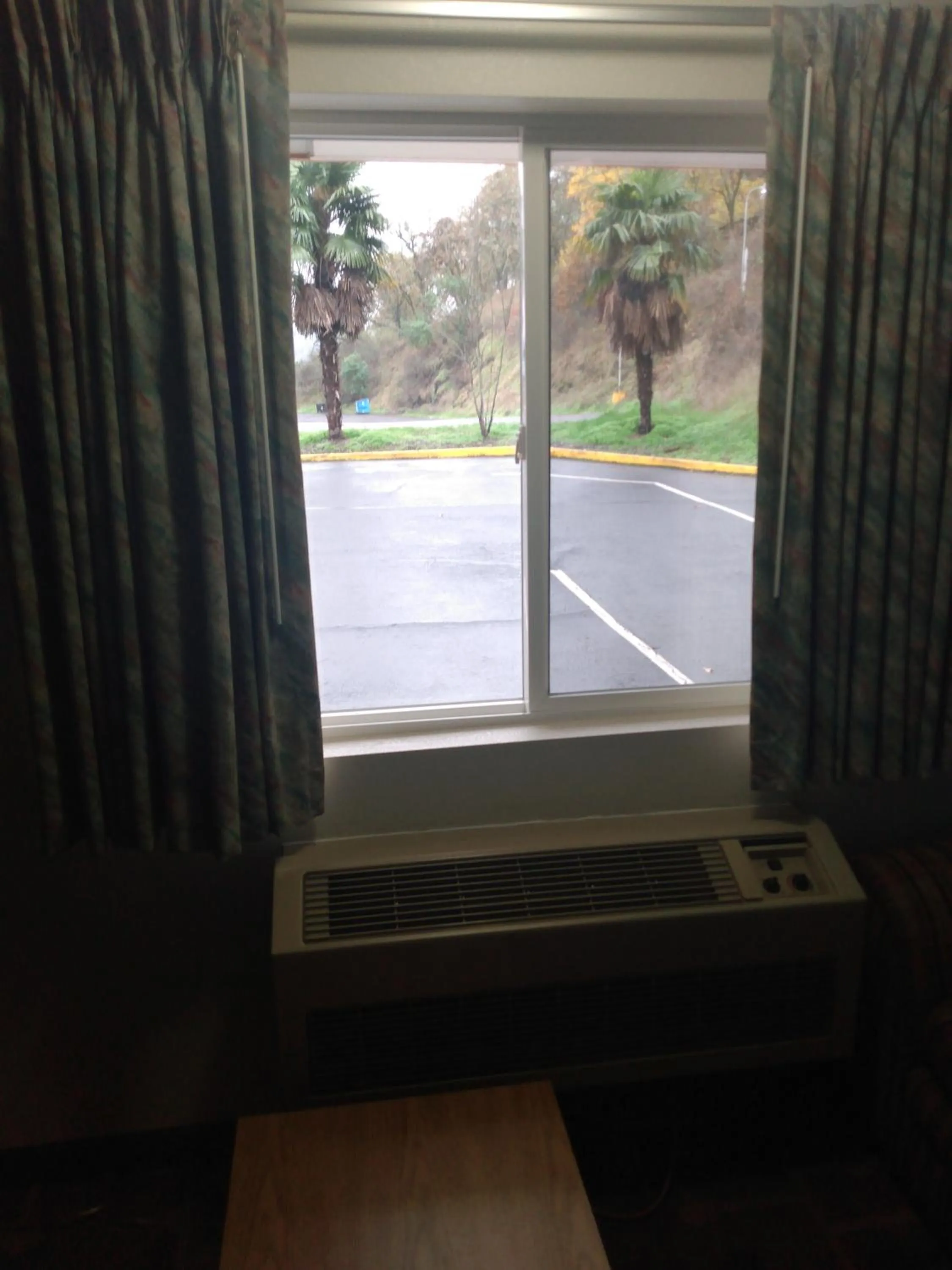 Neighbourhood in Howard Johnson by Wyndham Roseburg