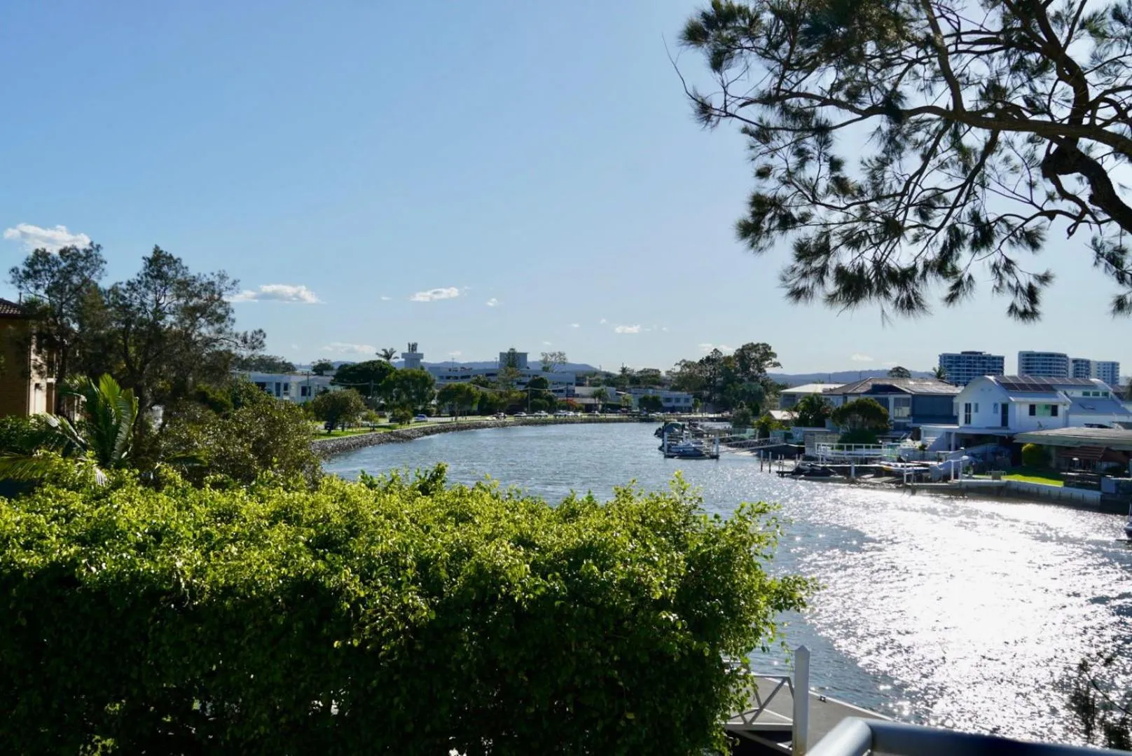 Pelican Cove Waterfront Apartment