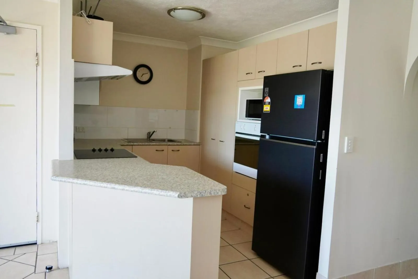 Pelican Cove Waterfront Apartment