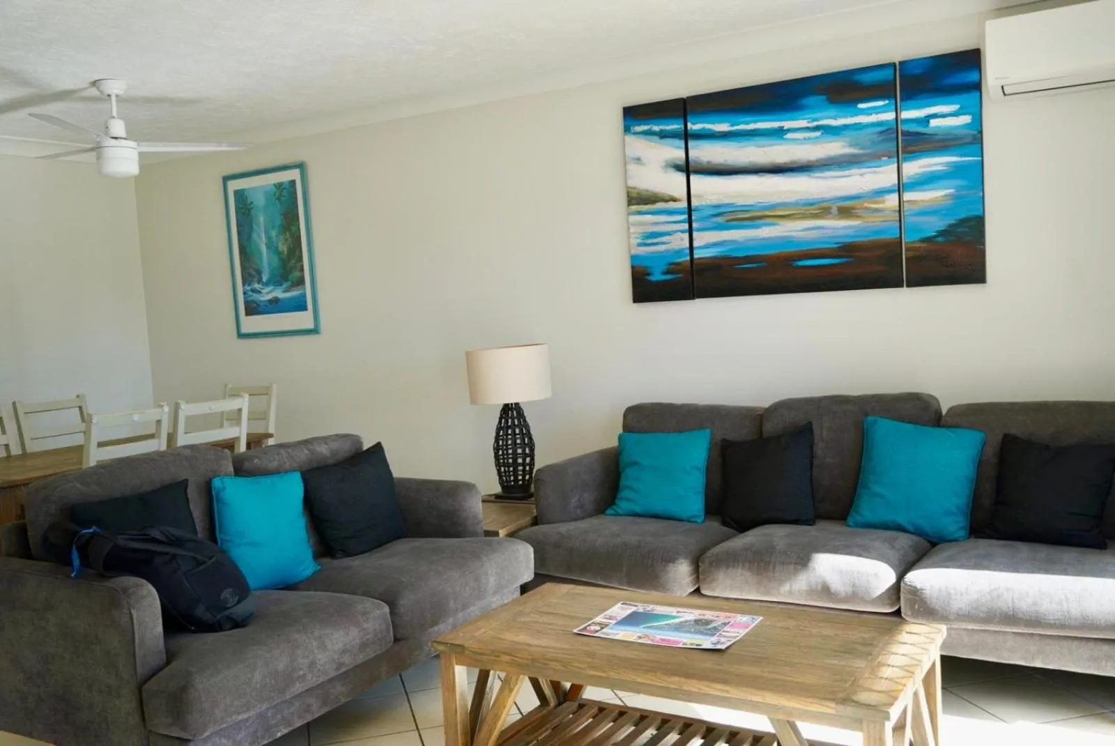 Pelican Cove Waterfront Apartment