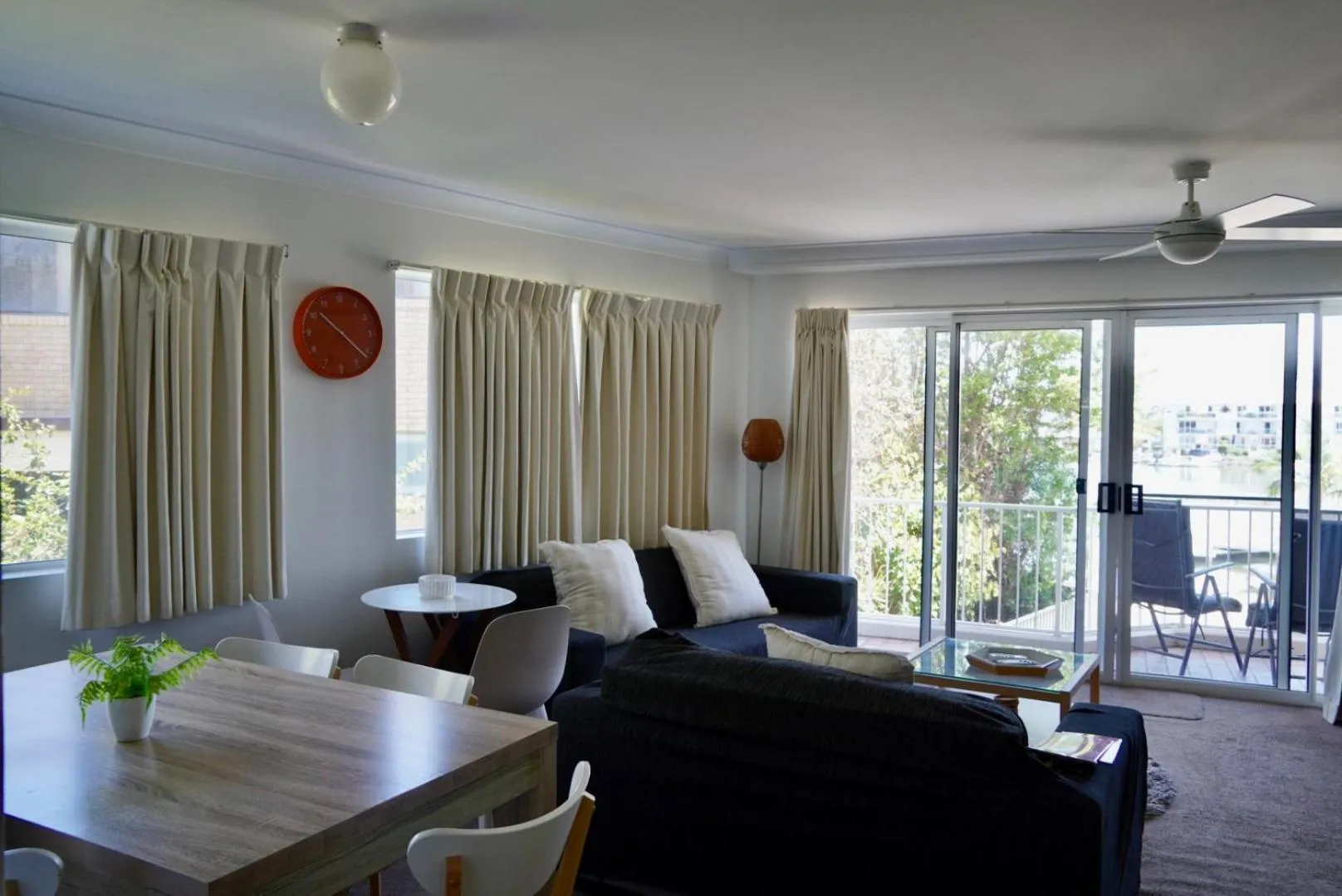 Pelican Cove Waterfront Apartment