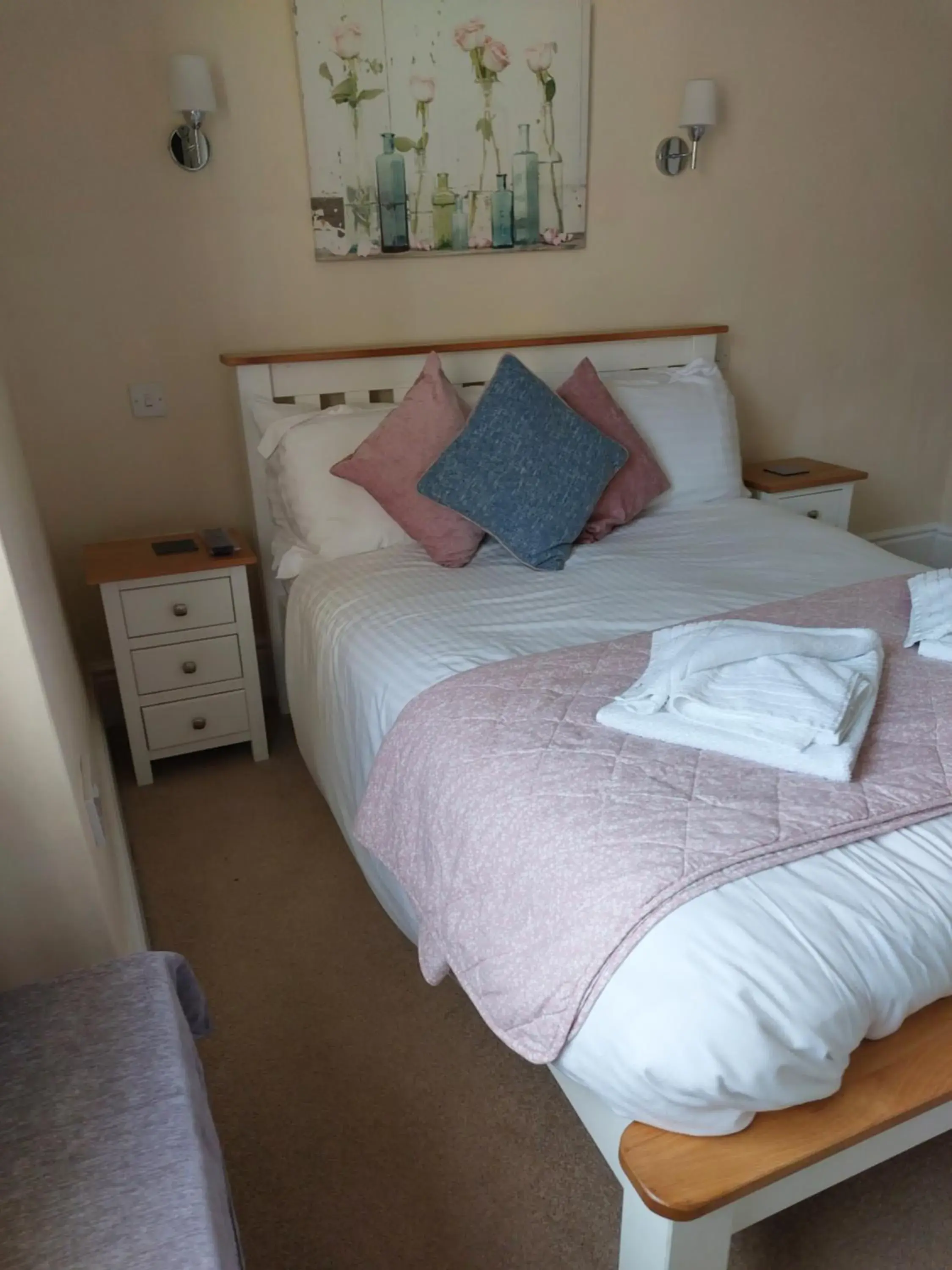 Double Room with Private Bathroom in Red Lion Double Room with Private Bathroom in Red Lion