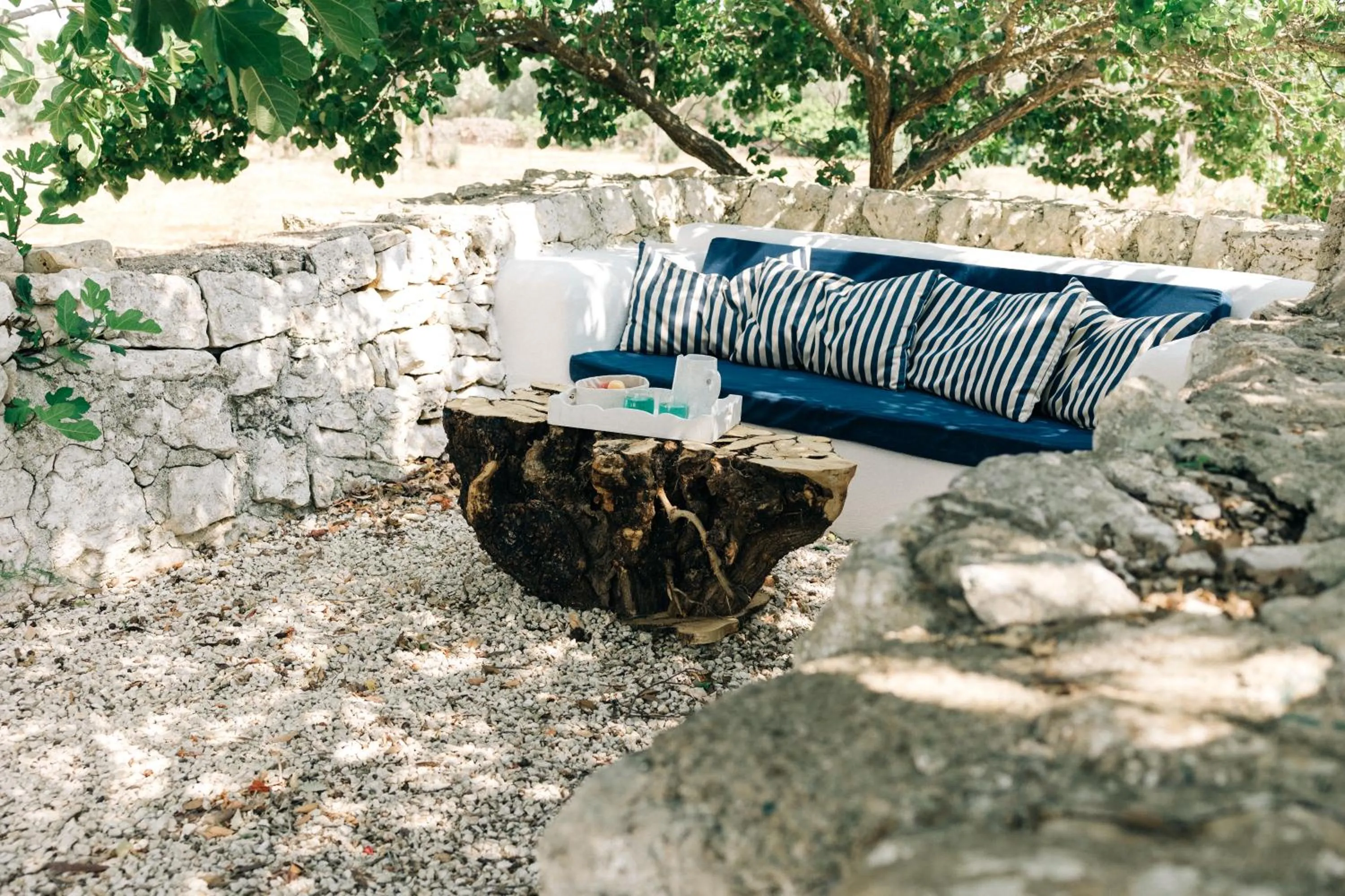 Balcony/Terrace in TRULLO MATTEO VILLA DE LUXE avec PISCINE