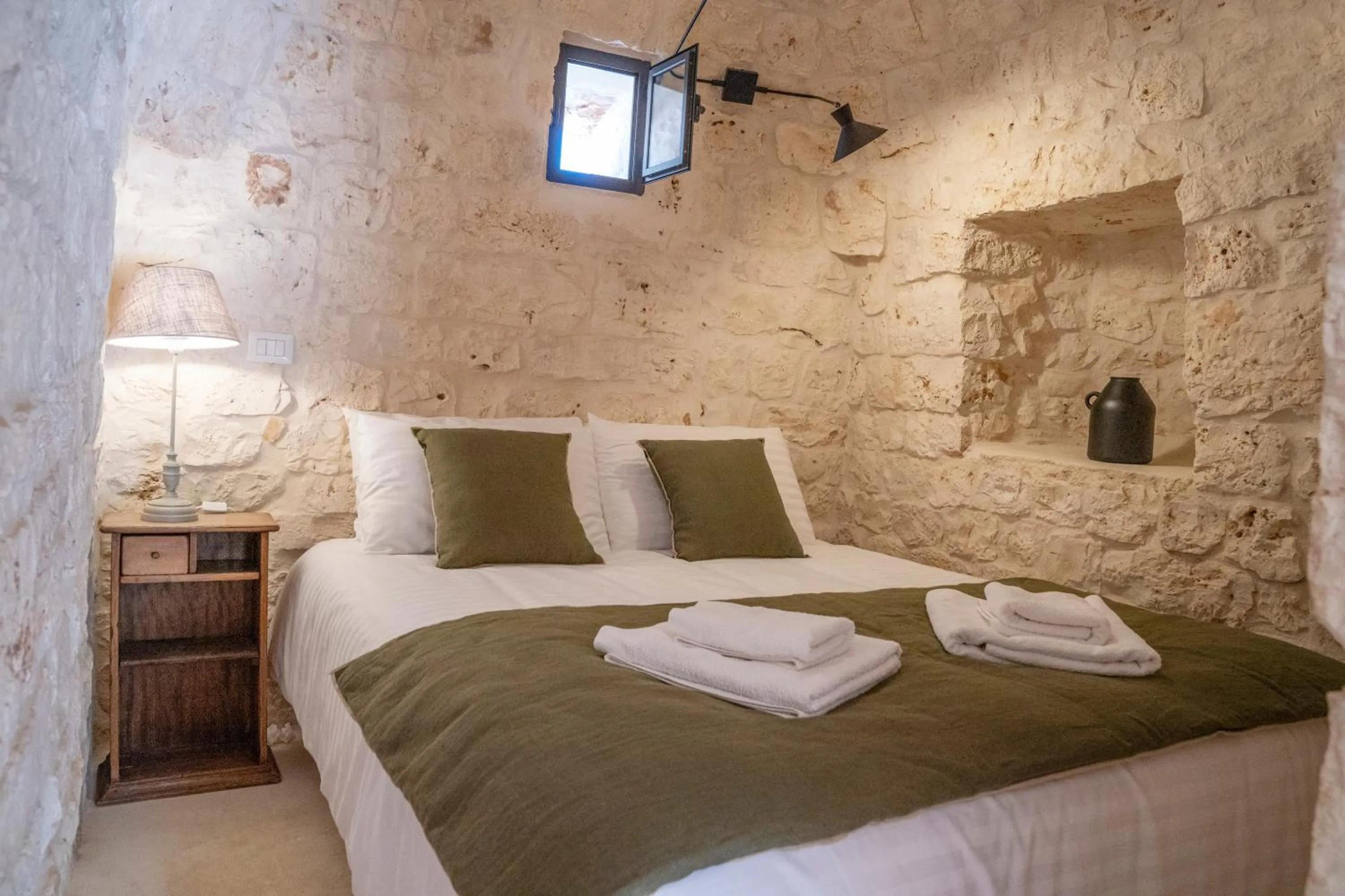 Bed in TRULLO MATTEO VILLA DE LUXE avec PISCINE