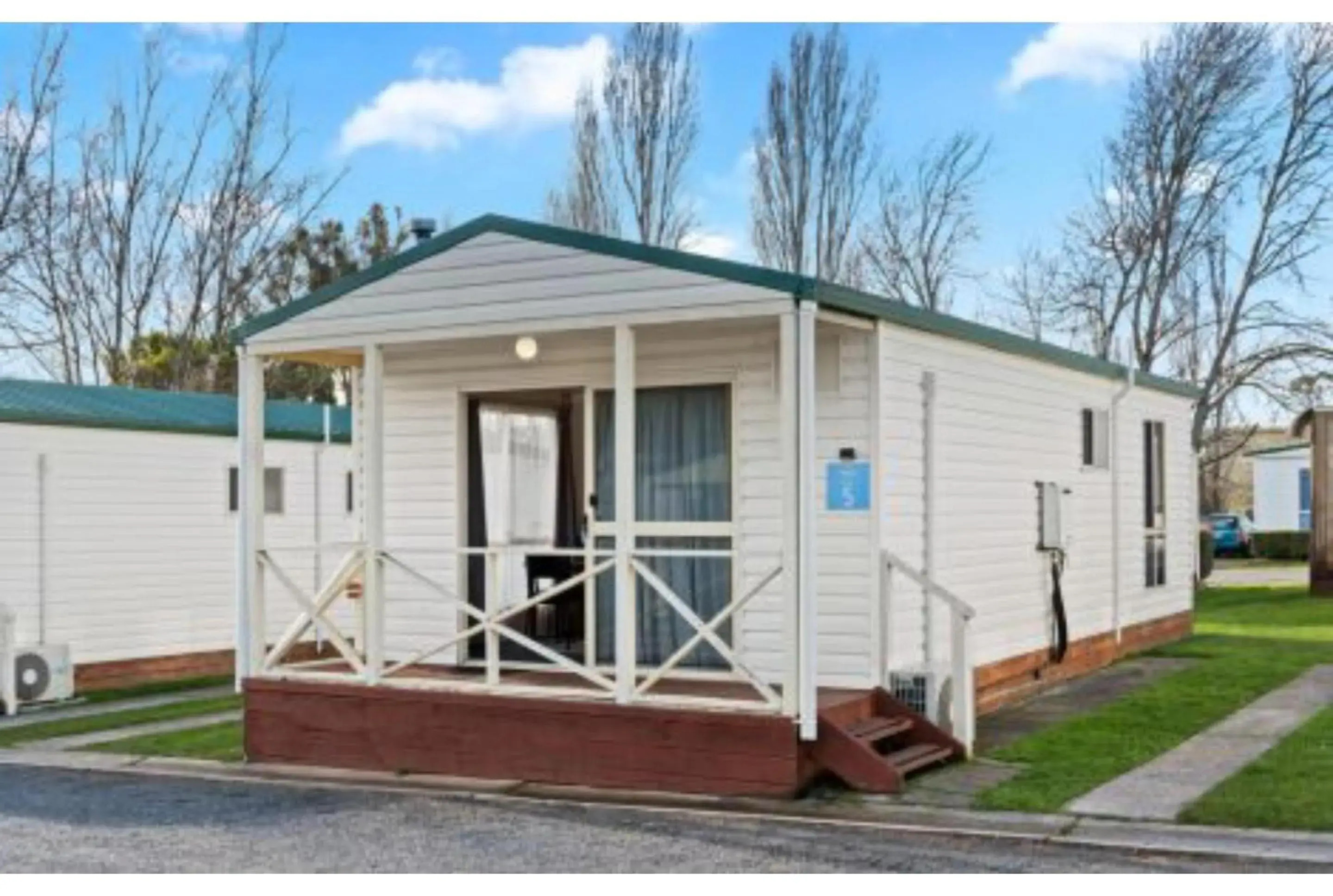 Superior Spa Cottage in Discovery Parks - Hadspen Superior Spa Cottage in Discovery Parks - Hadspen