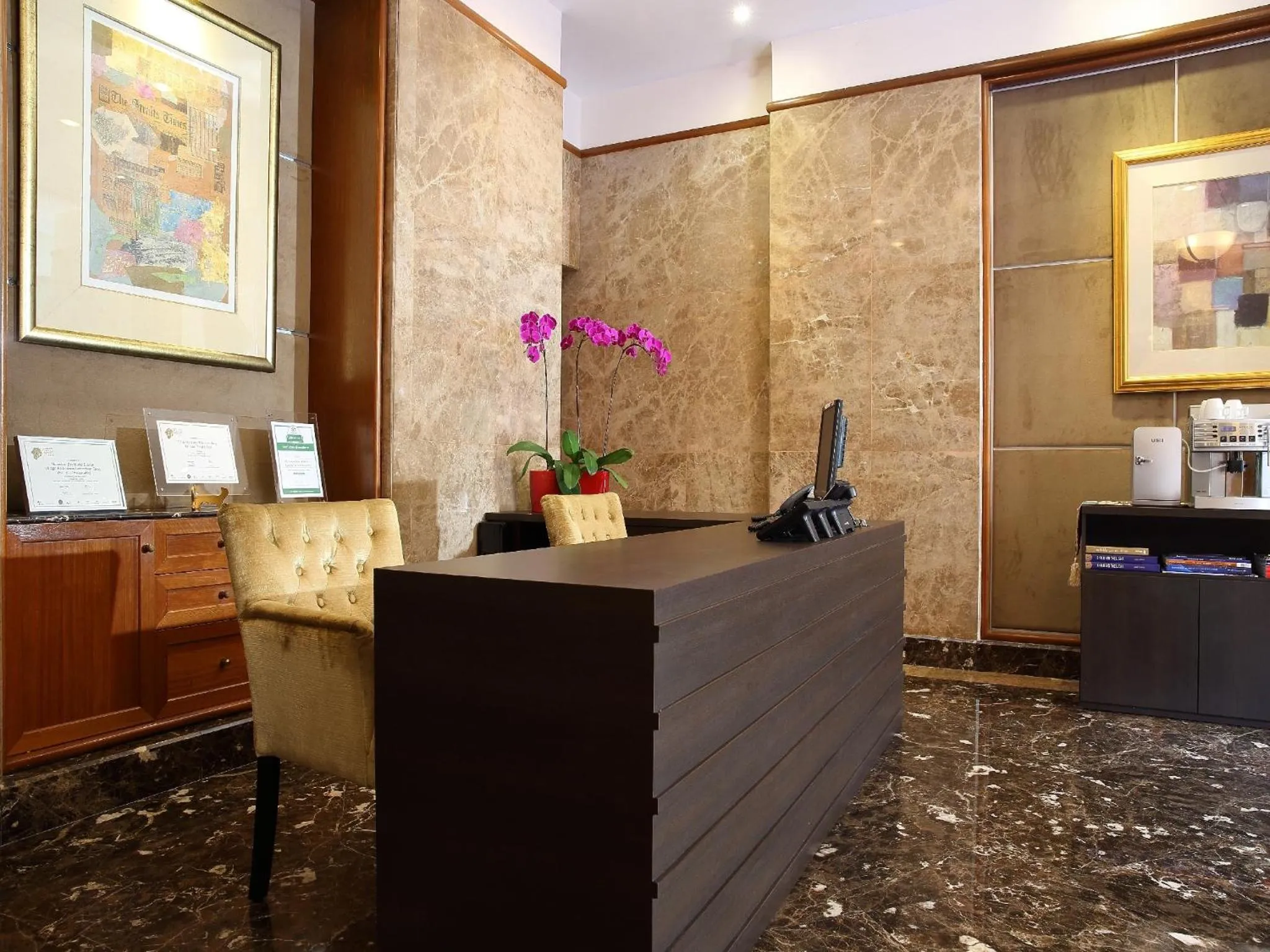 Lobby or reception in Village Residence Robertson Quay by Far East Hospitality