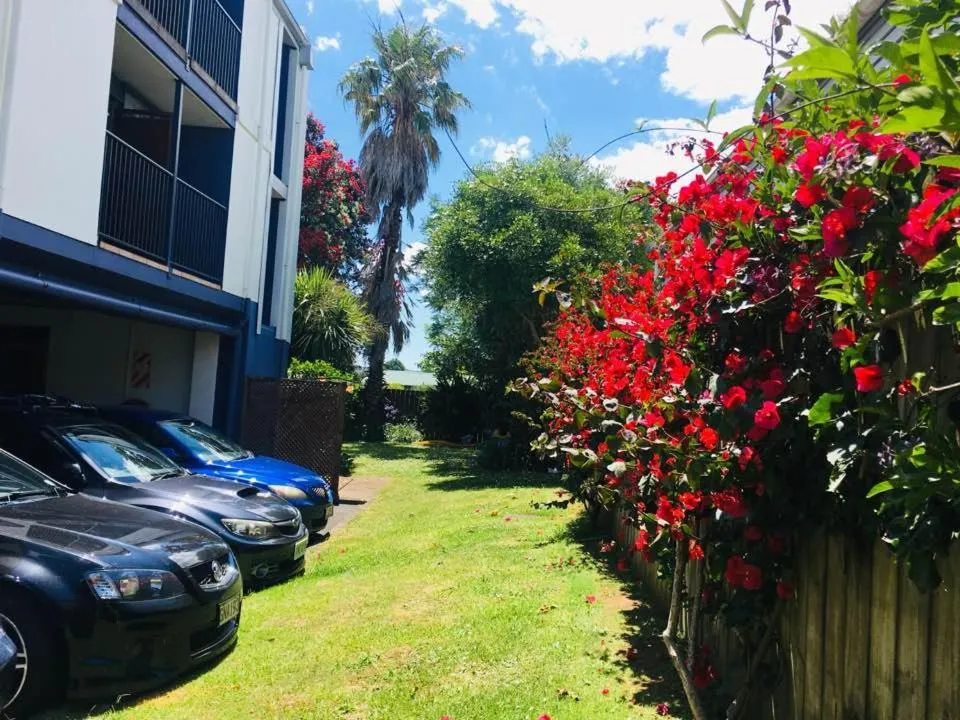 Garden view in City of Sails Motel