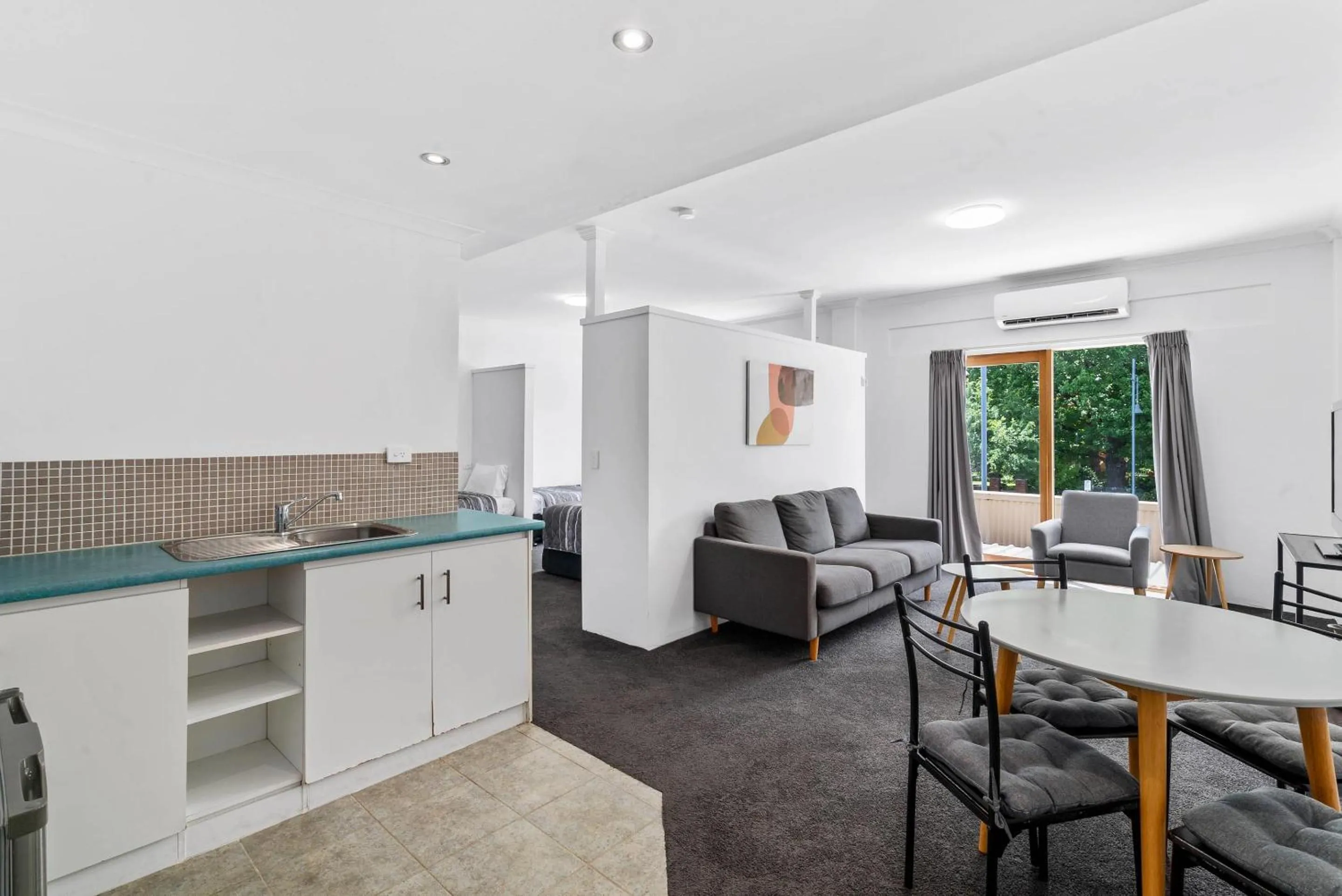 Bedroom in Comfort Inn Commodore Albury