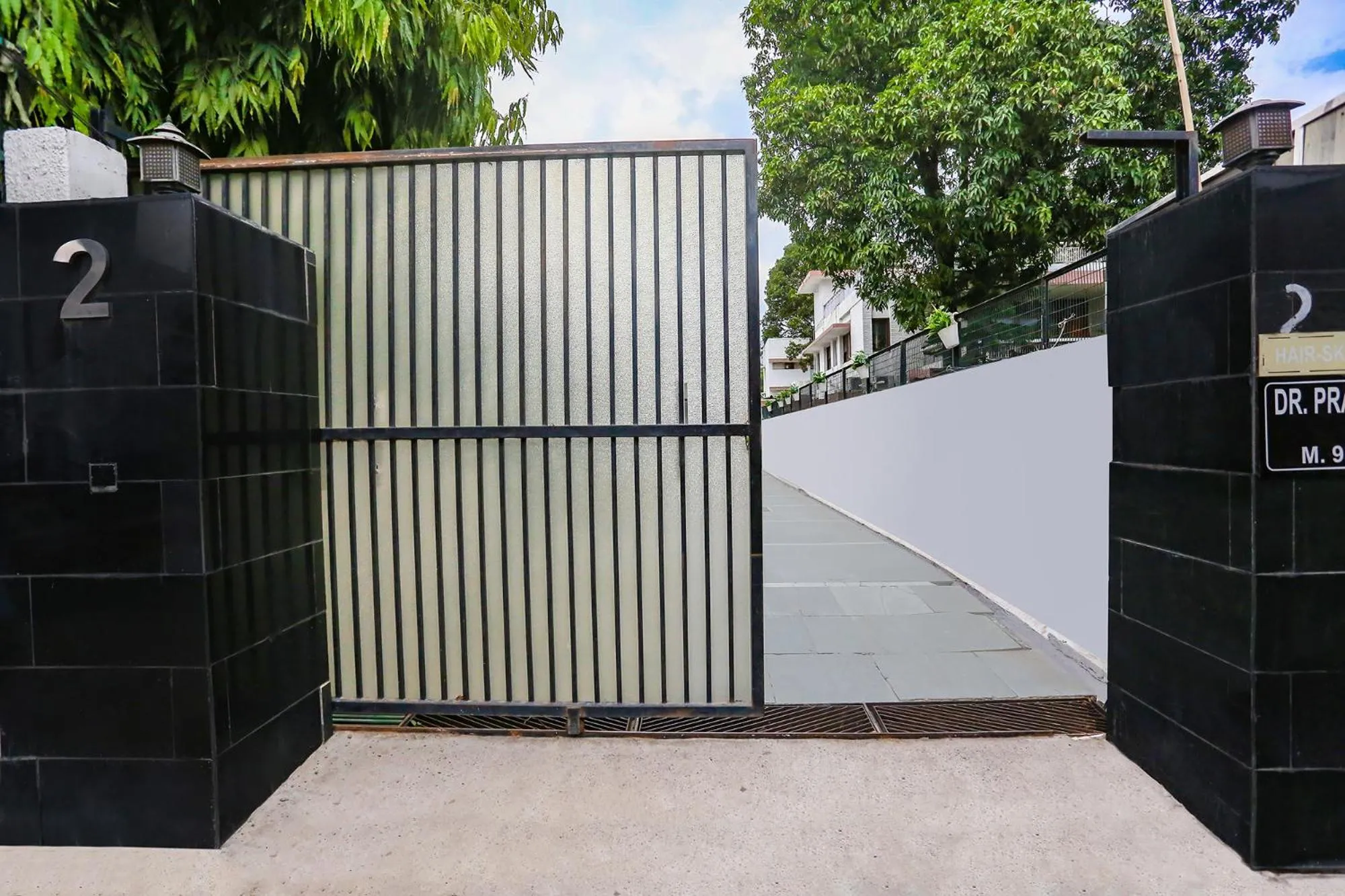 Facade/entrance in FabHotel Pulse Impulse