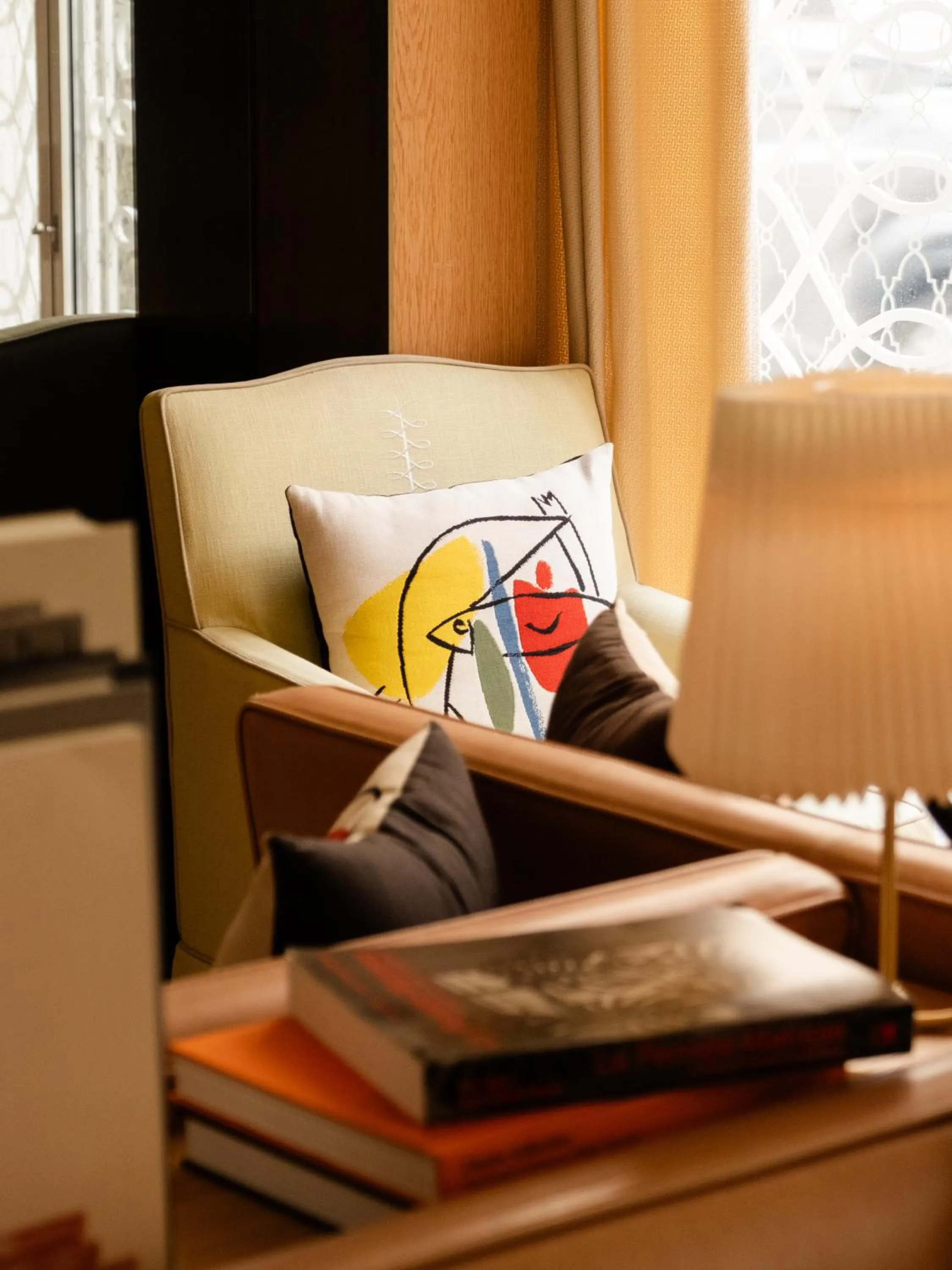 Area and facilities in 9Confidentiel