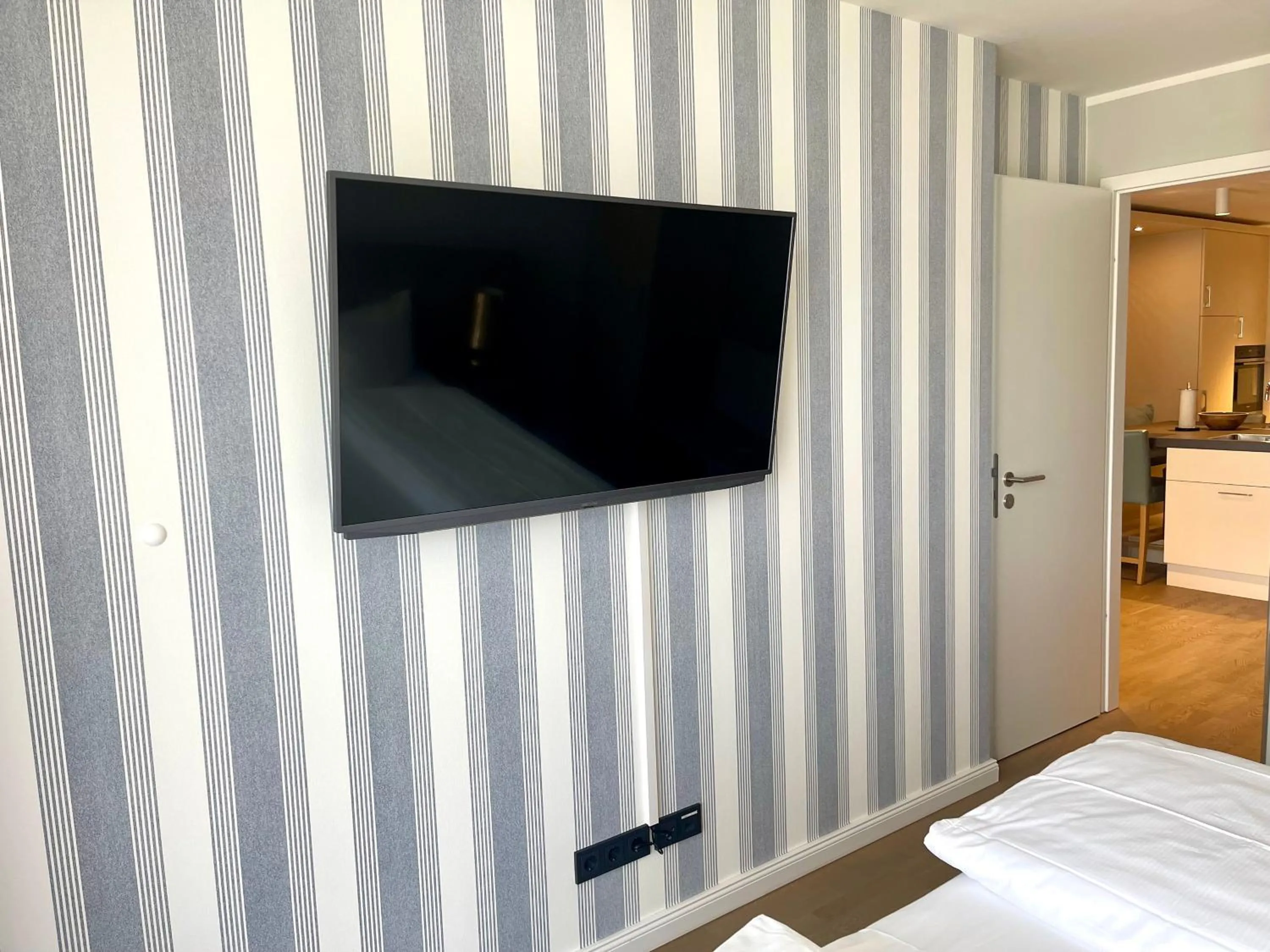 Bedroom, Bed in Maremüritz Yachthafen Resort