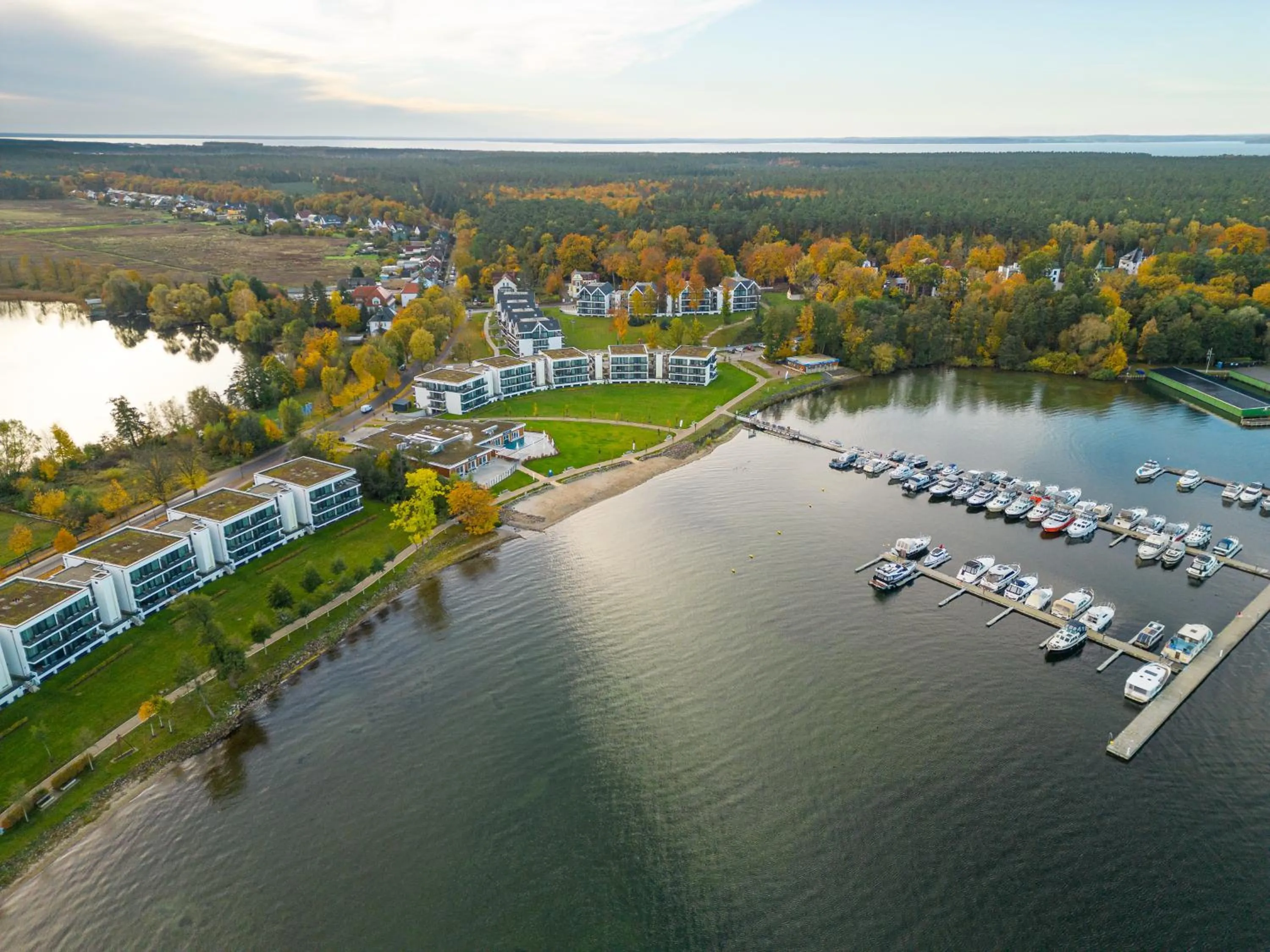 Property building in Maremüritz Yachthafen Resort