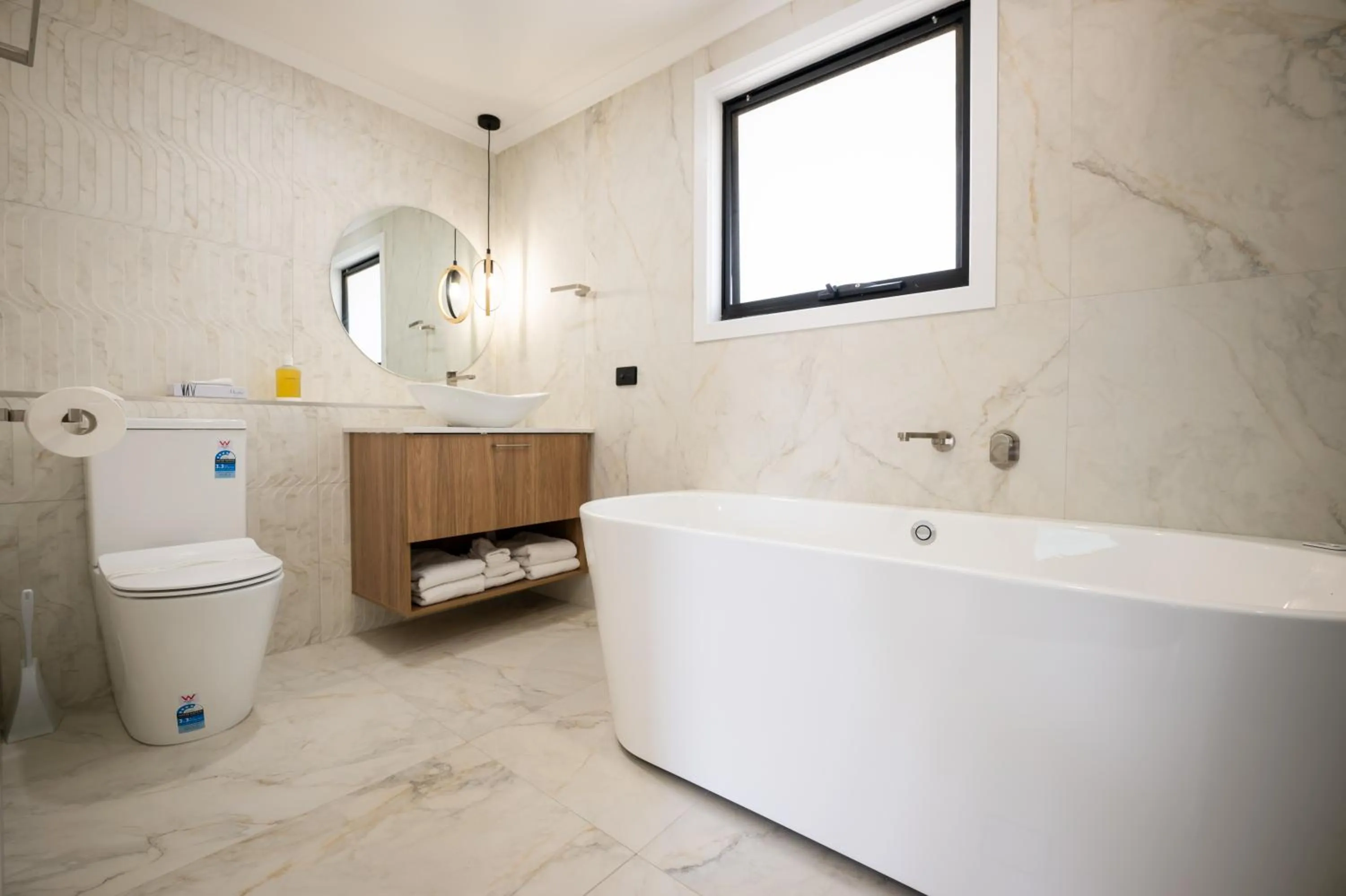 Bathroom in Clare Valley Motel