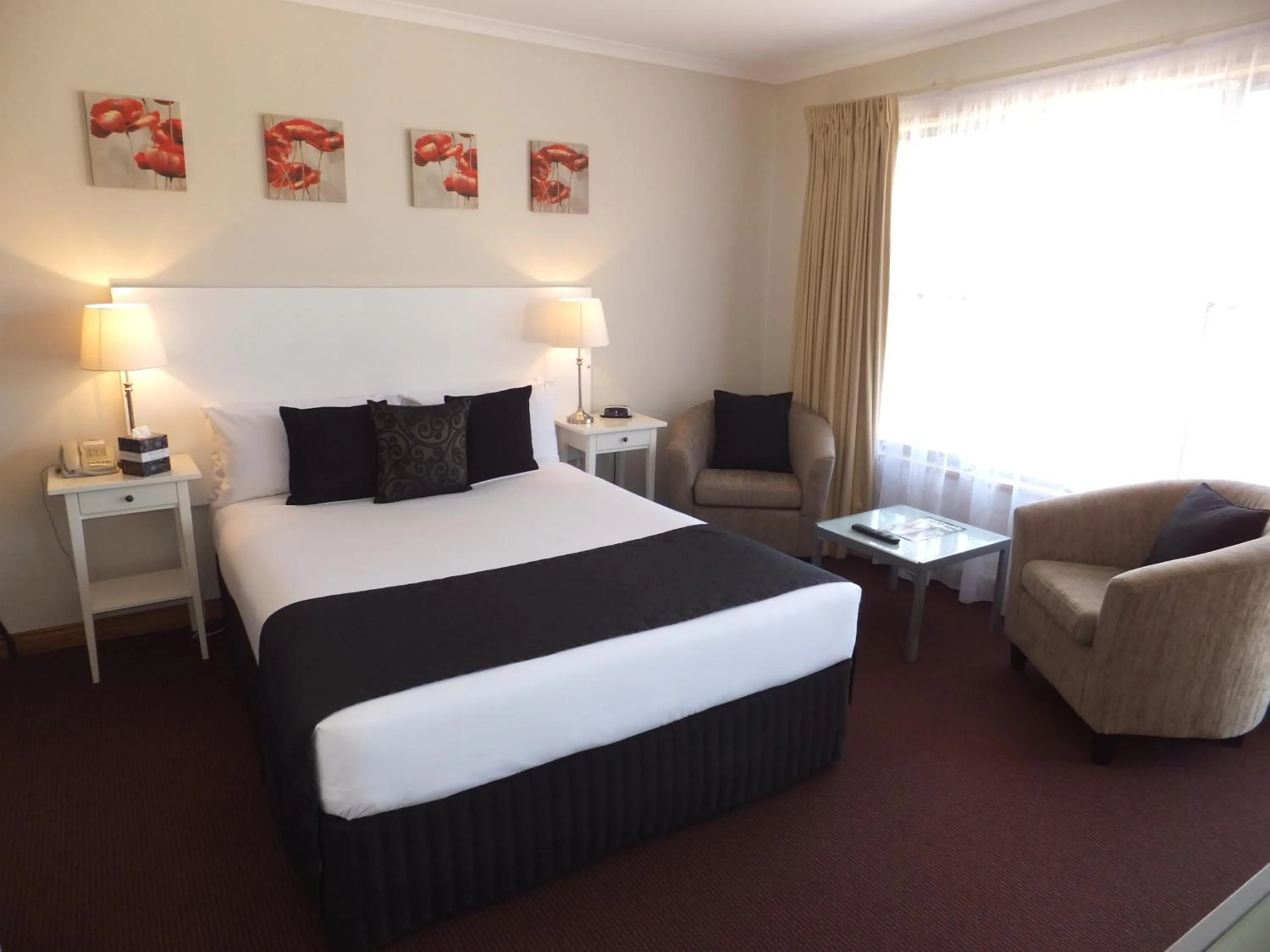 Bed in Clare Valley Motel