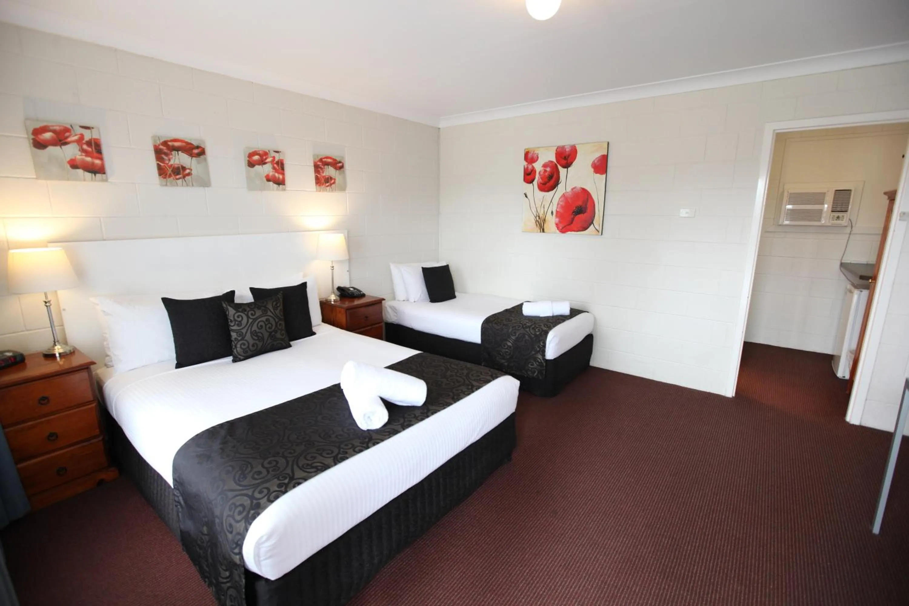 Bed in Clare Valley Motel