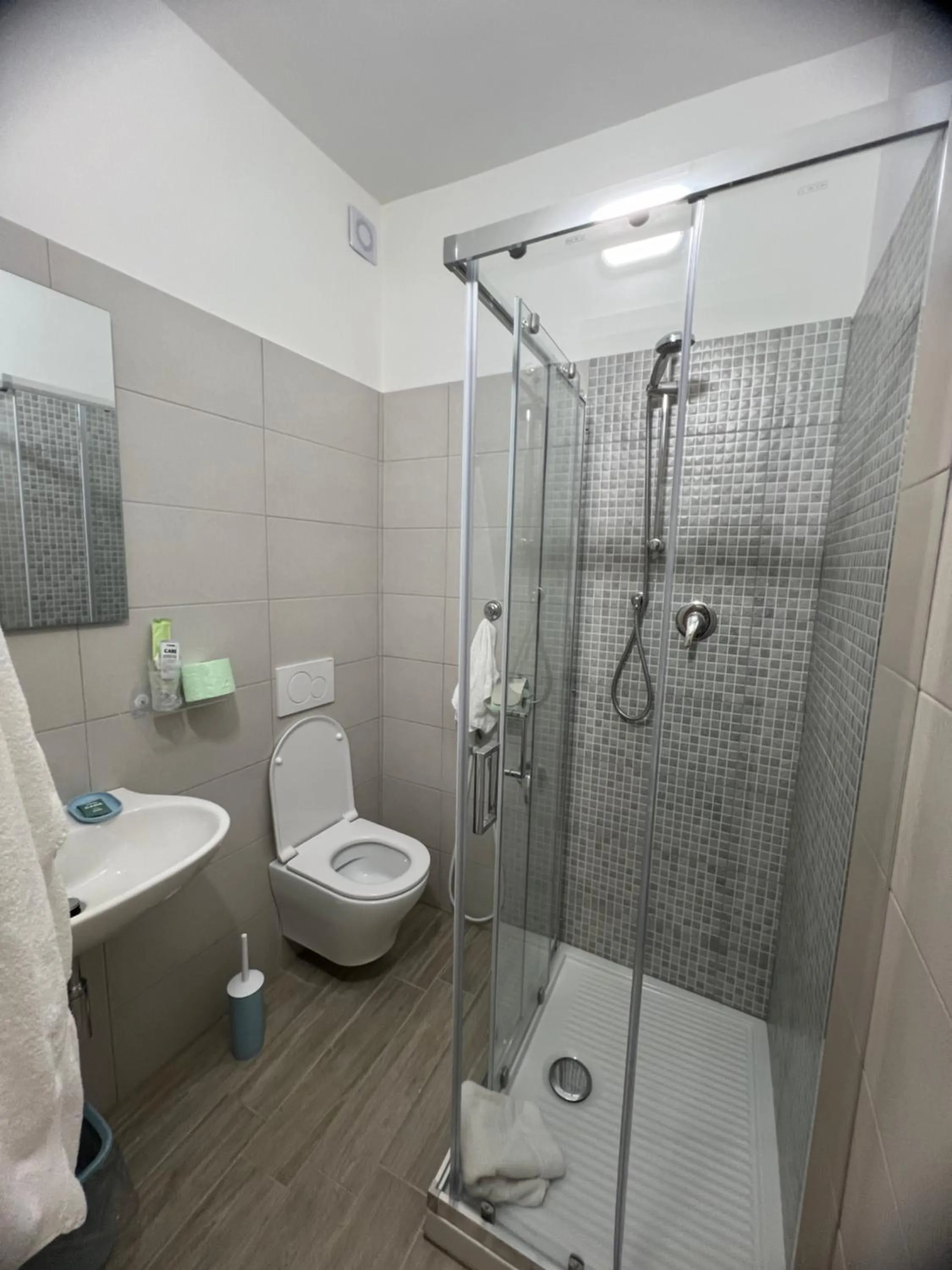 Single Room with Private Bathroom - single occupancy in B&B MIRAGLIA