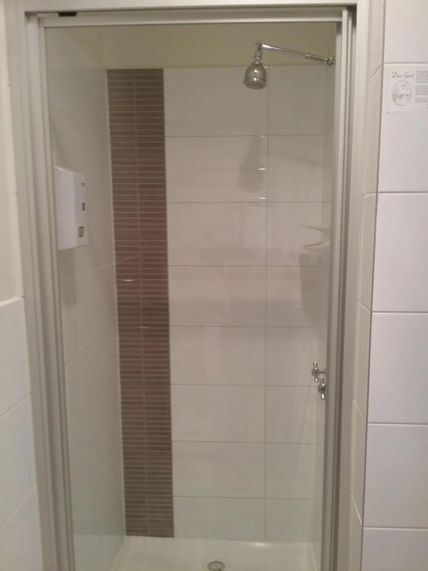 Shower in Werribee Park Motor Inn