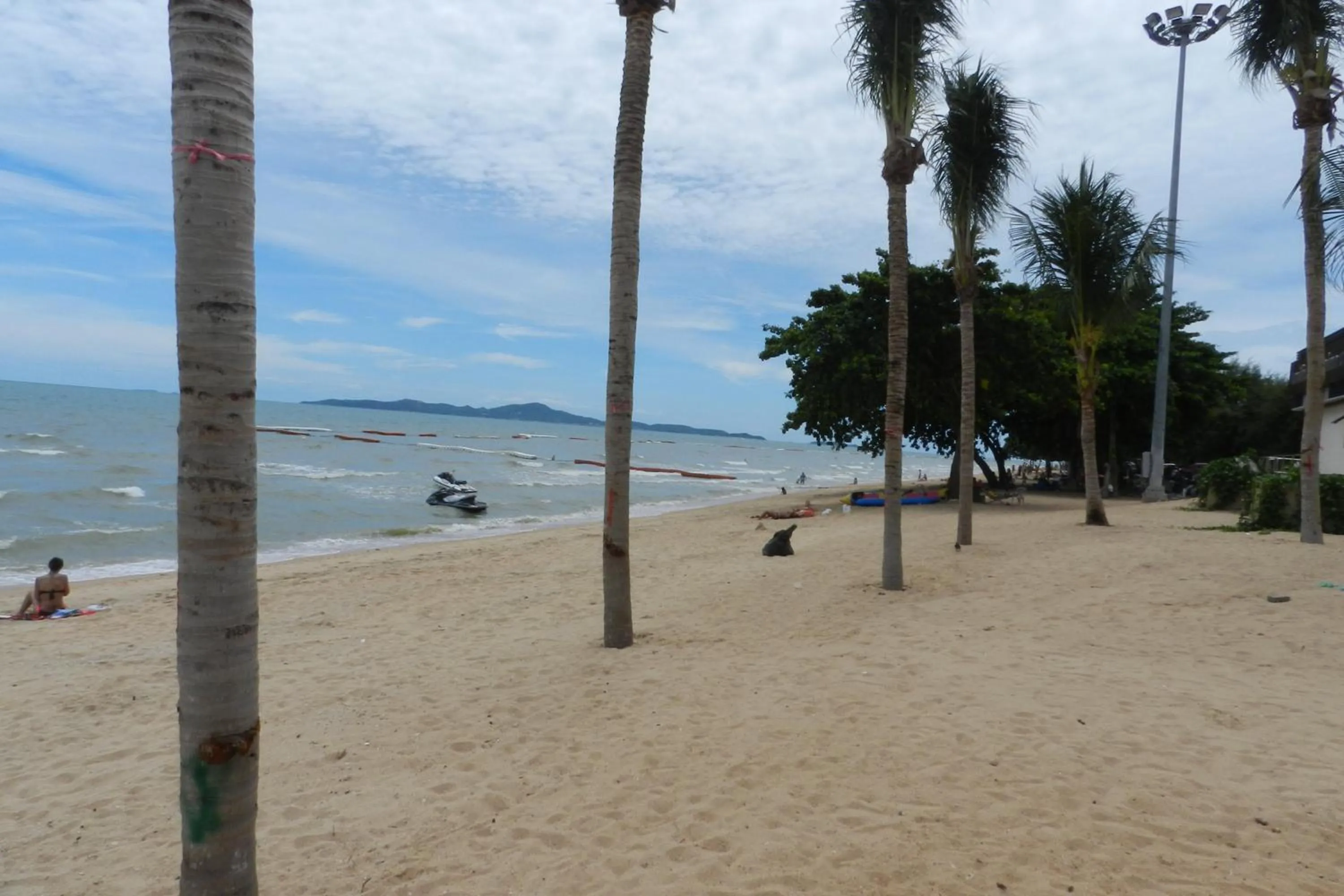 Beach in NEOcondo @ PATTAYA