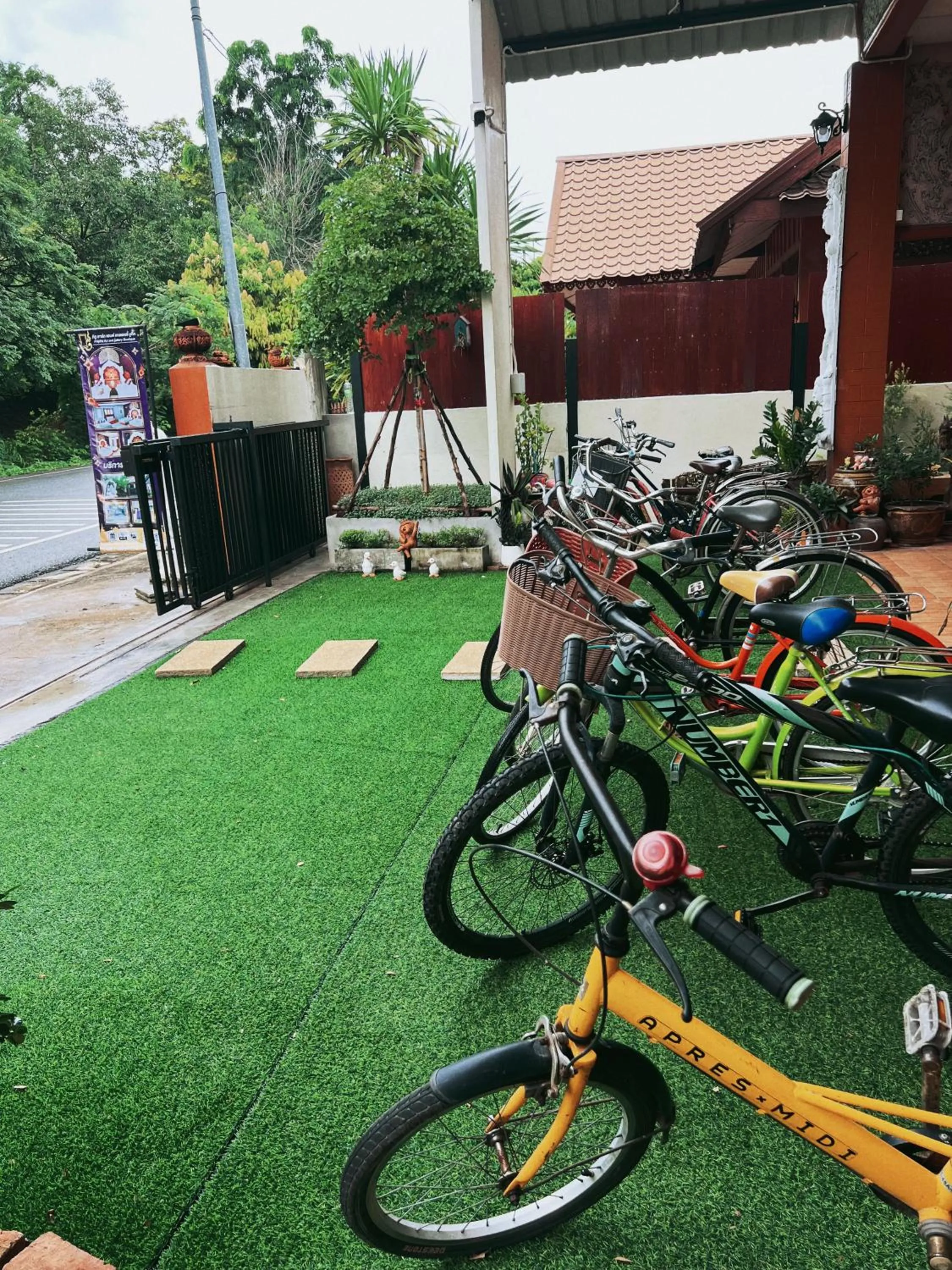 Phiphu Art and Gallery Boutique Sukhothai