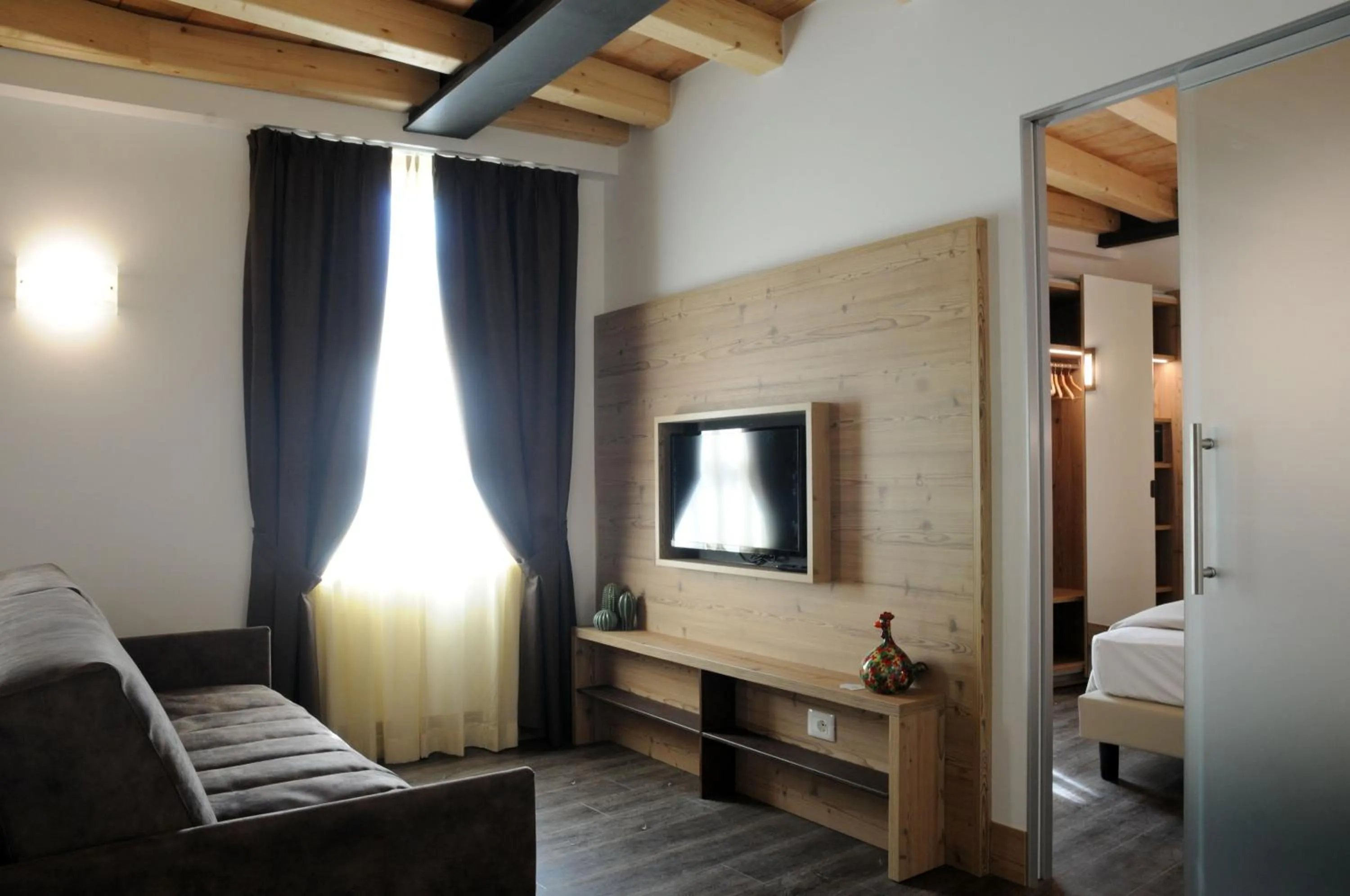 TV and multimedia in TOURING HOTEL & SPA