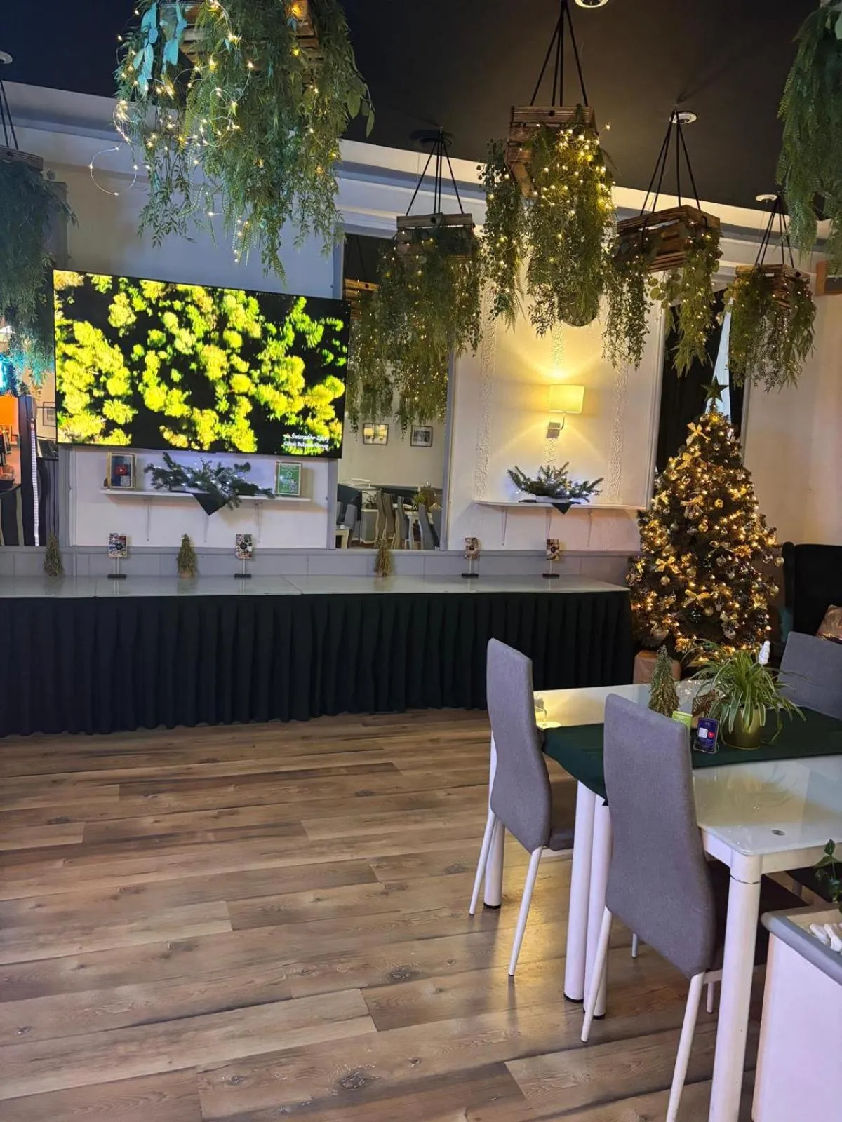 Restaurant/places to eat in Great Polonia Świdnica City Center