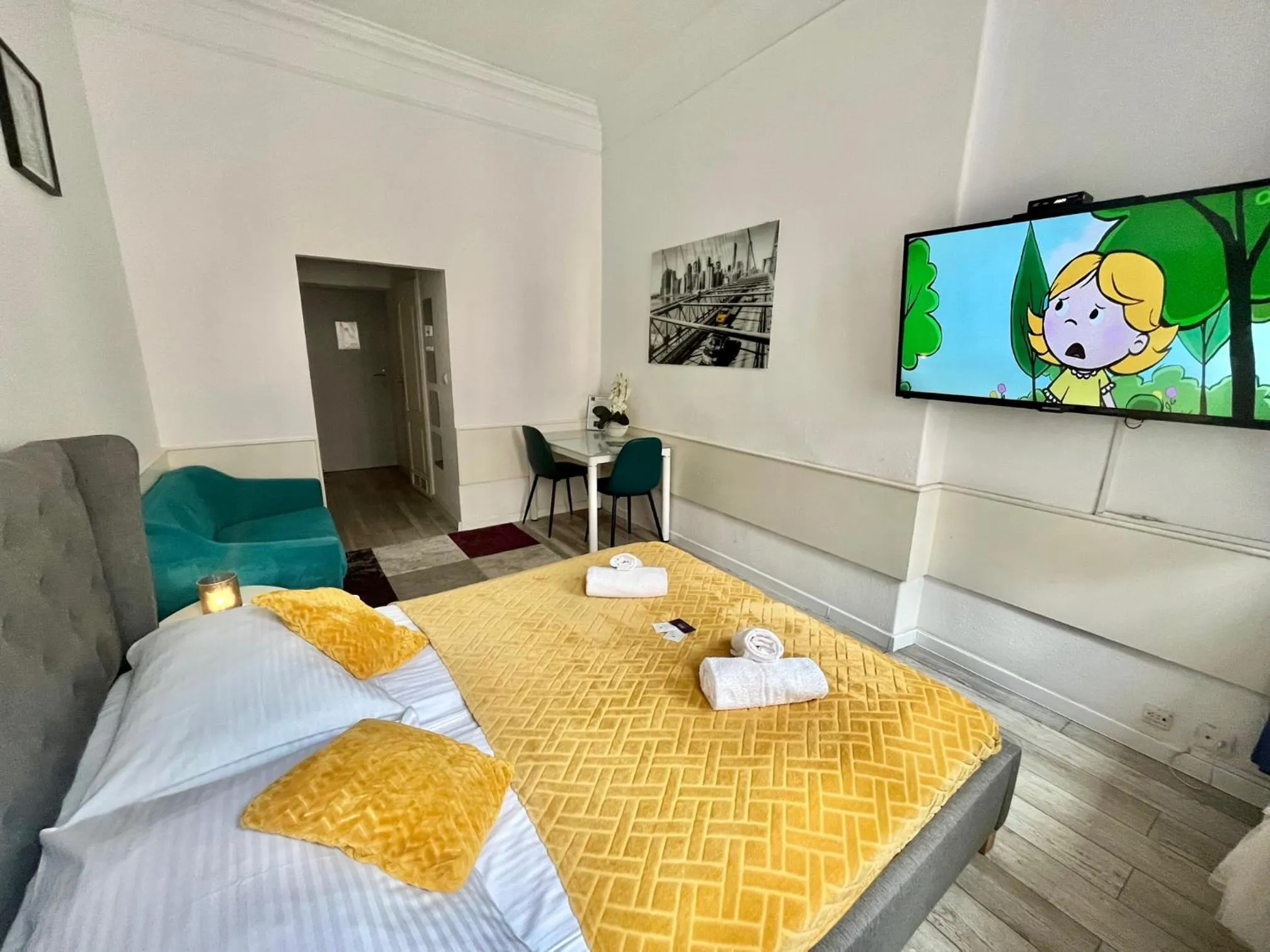 Photo of the whole room, Bed in Great Polonia Świdnica City Center