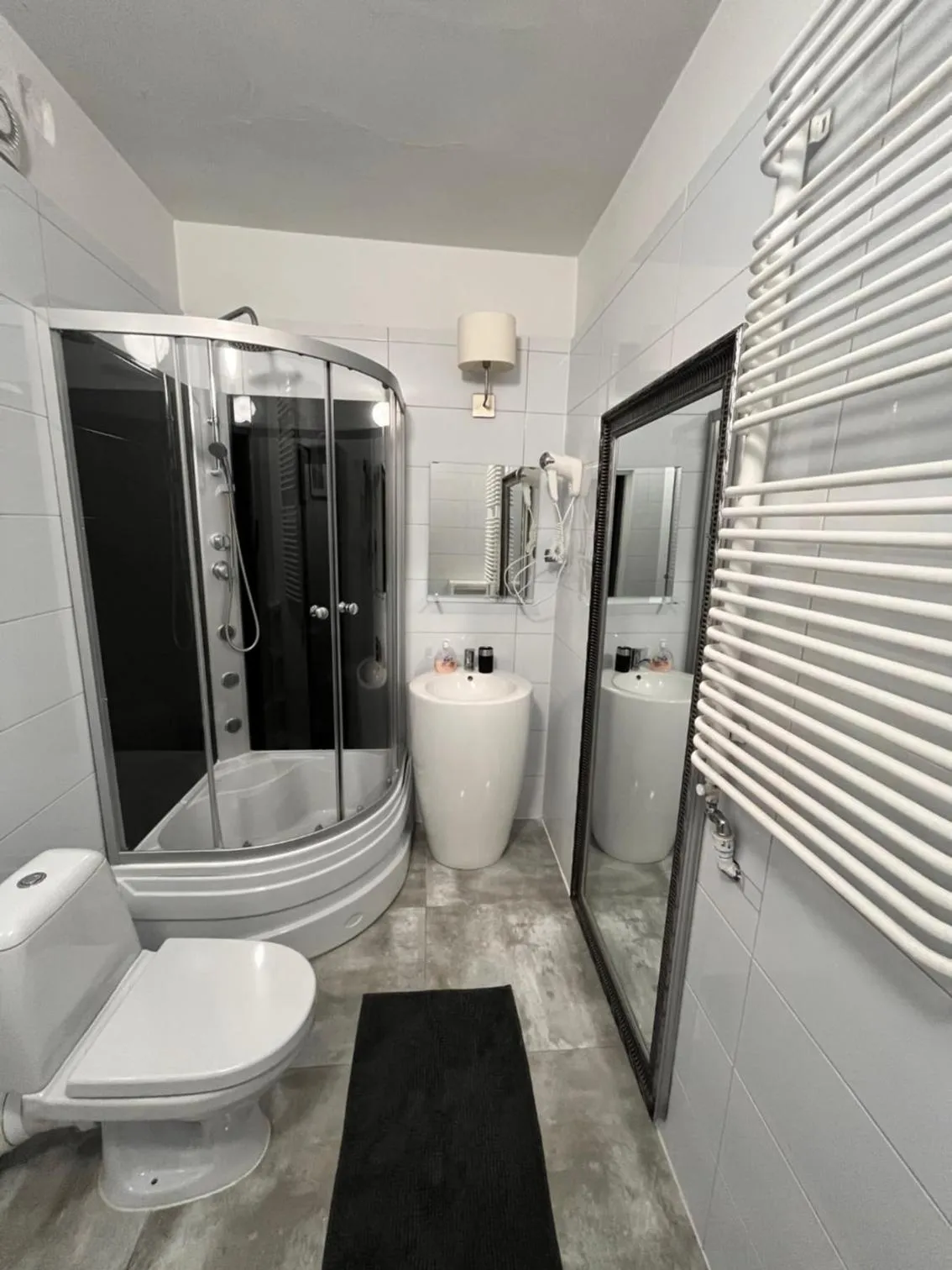 Toilet in Great Polonia Świdnica City Center