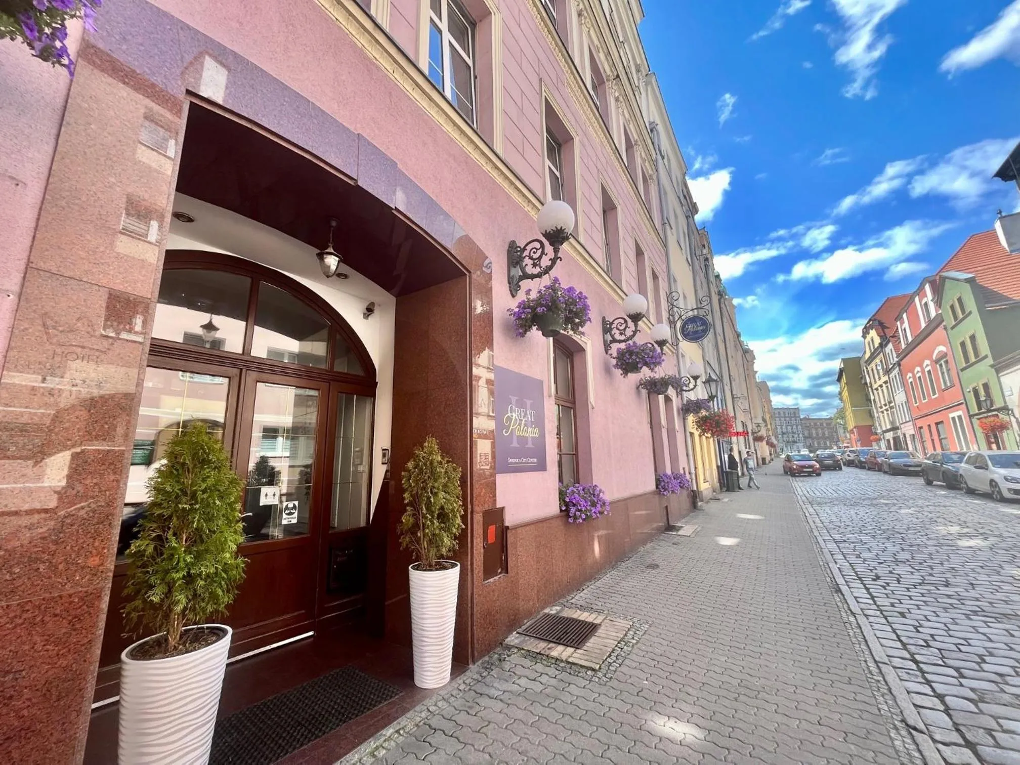 Property building in Great Polonia Świdnica City Center