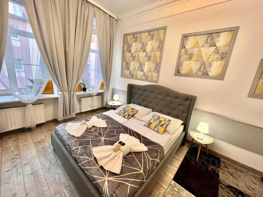 Photo of the whole room, Bed in Great Polonia Świdnica City Center