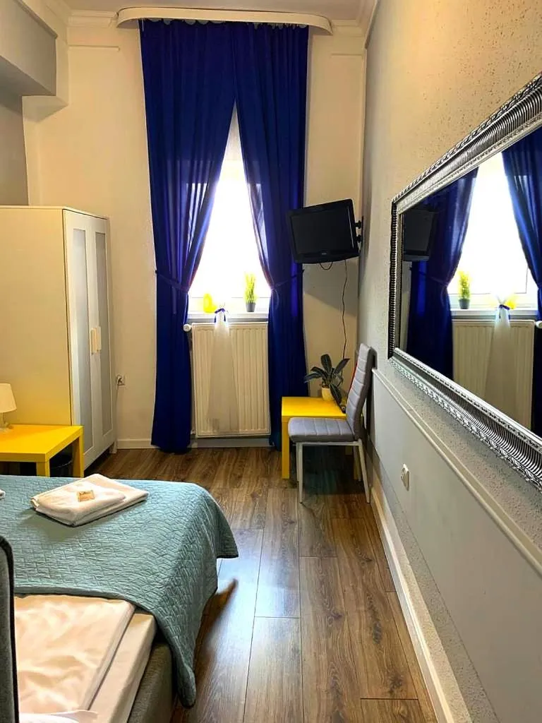 Photo of the whole room, Bed in Great Polonia Świdnica City Center