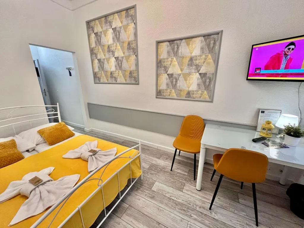 Photo of the whole room, Bed in Great Polonia Świdnica City Center