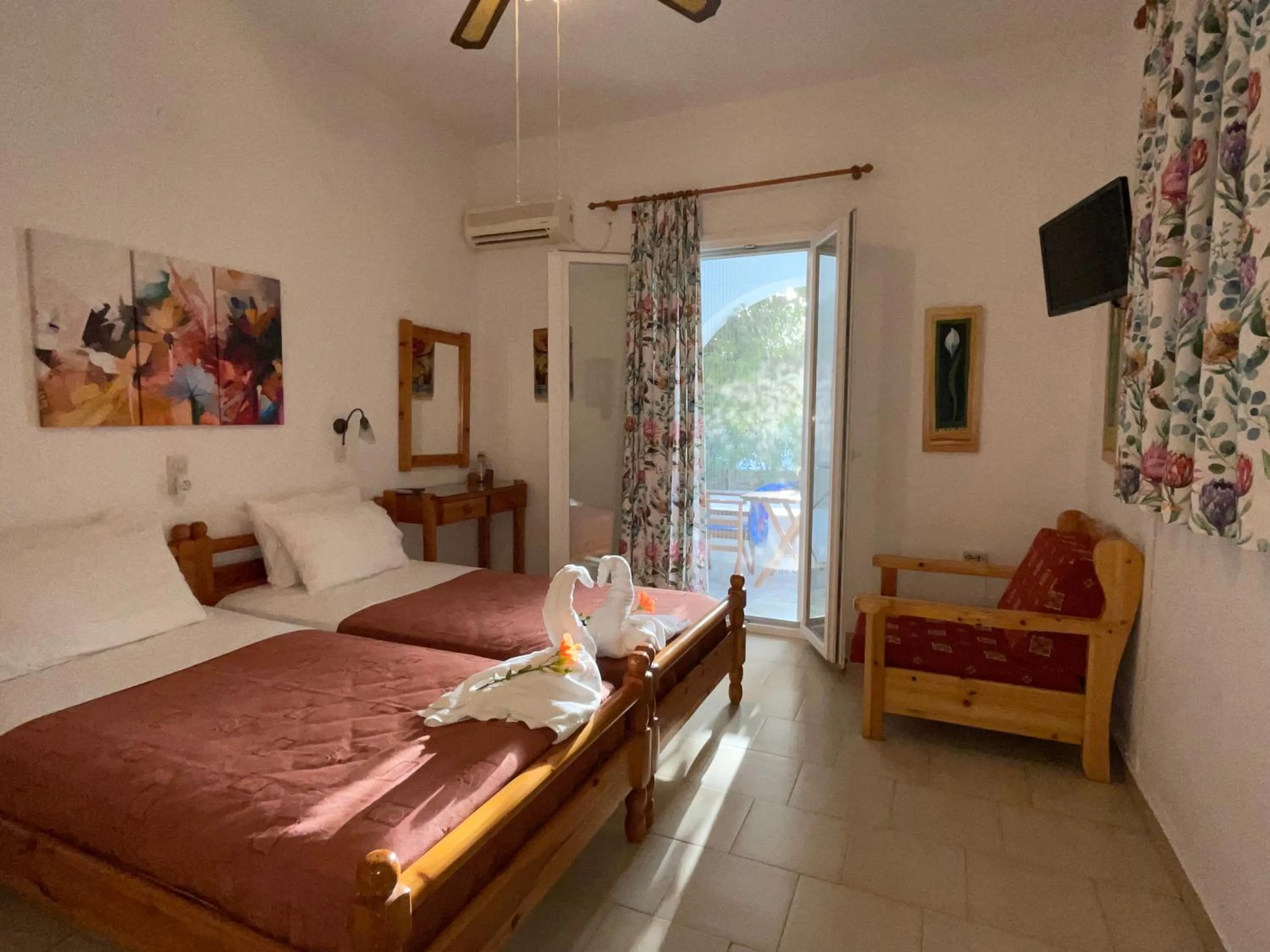 Bed in Villa Gelly's Studios