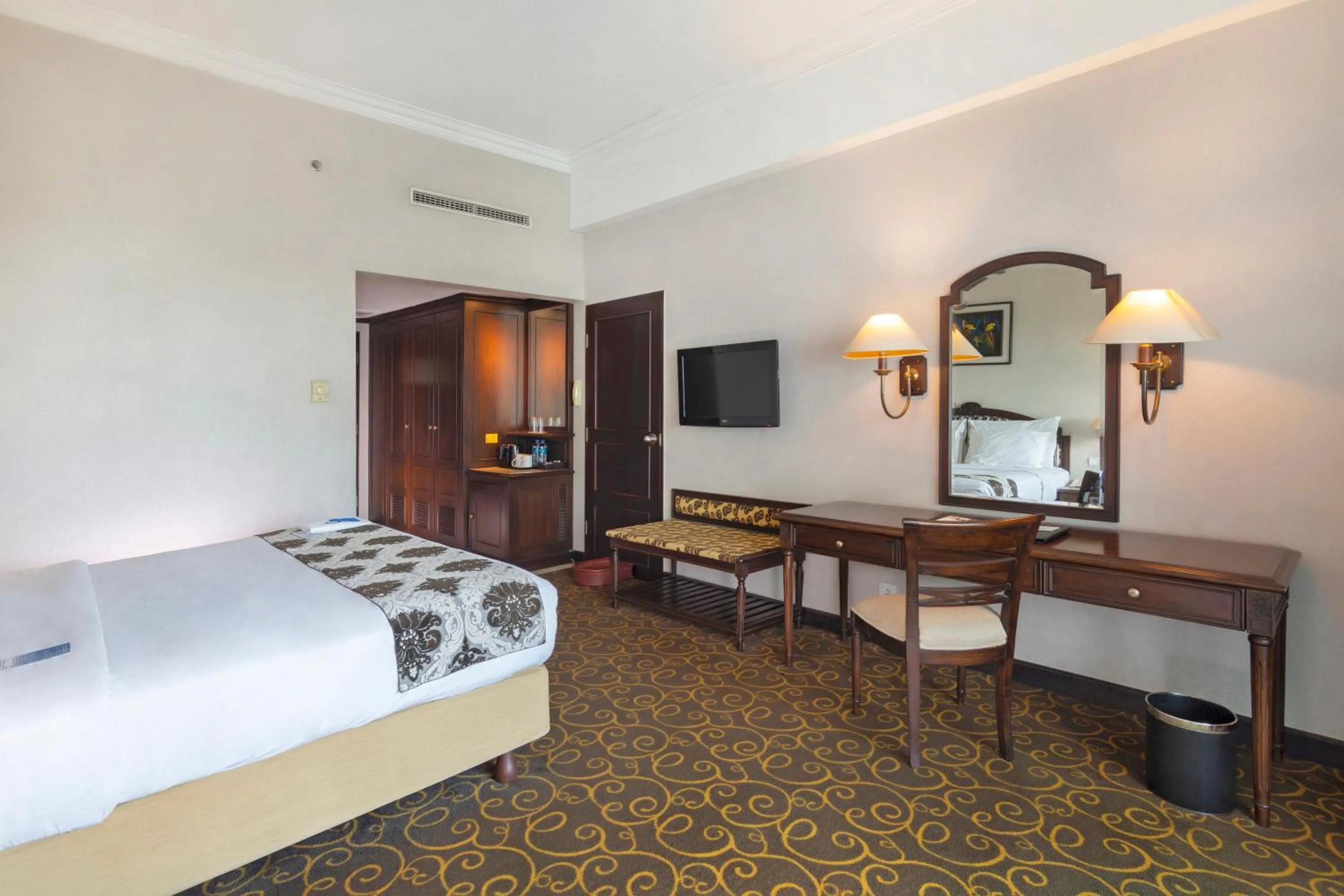 Business Double in Blue Sky Hotel Balikpapan