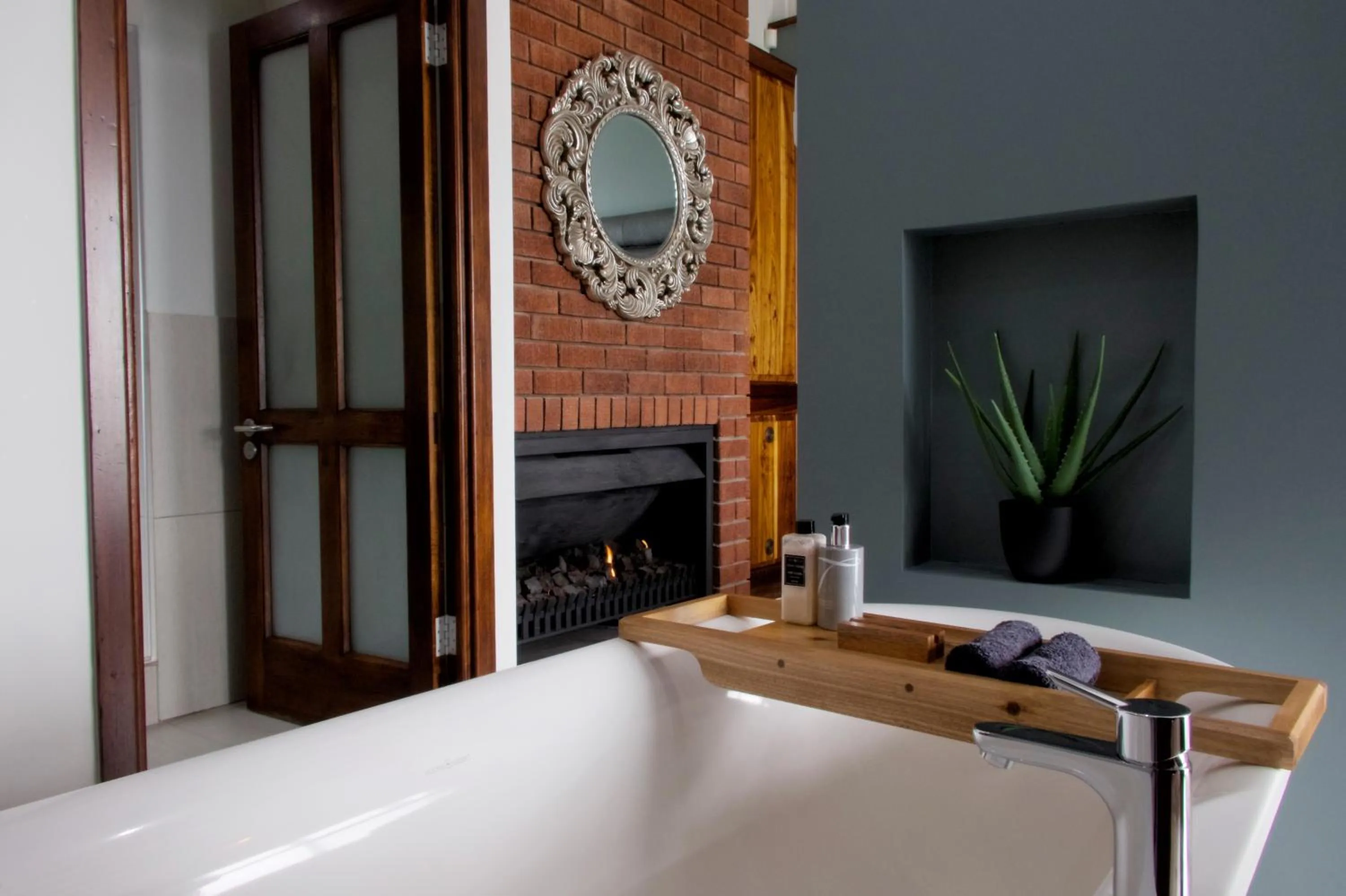 Bathroom in Shaloha Guesthouse on Supertubes