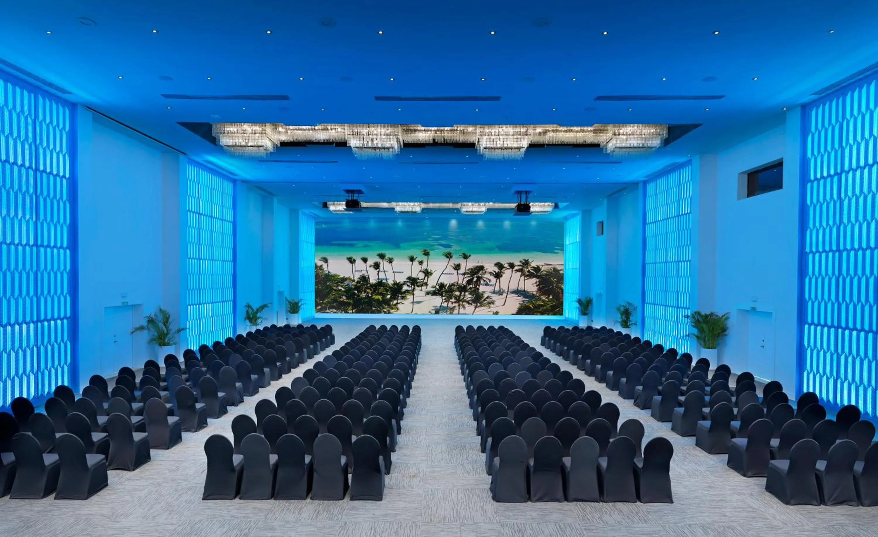 Business facilities in Meliá Caribe Beach Resort-All Inclusive